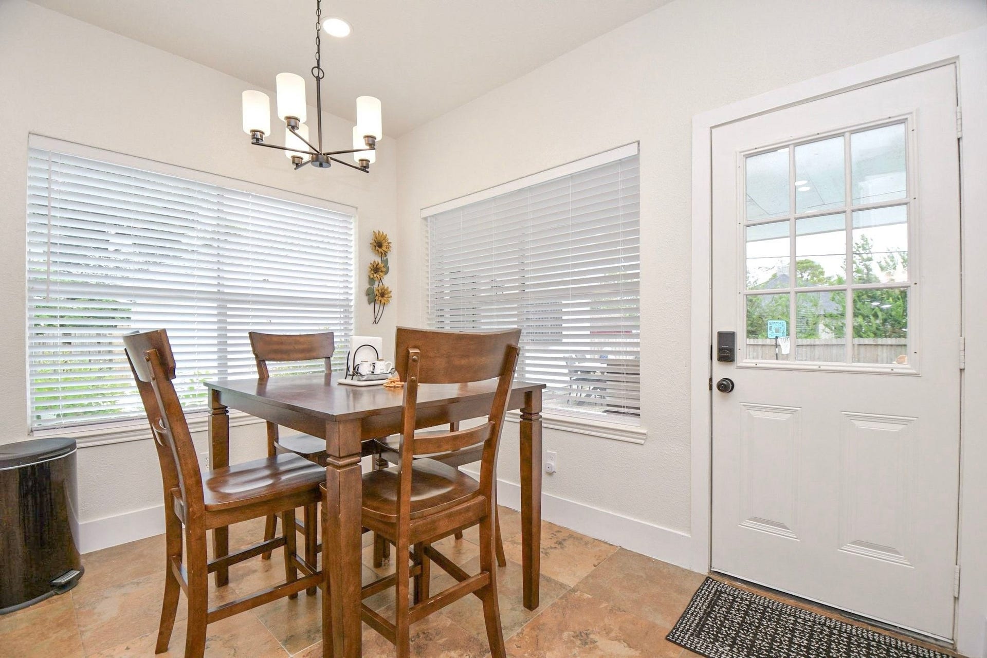 1120 Hidden Oaks Street, League City, TX 77573 1120 Hidden Oaks Street, League City, TX 77573