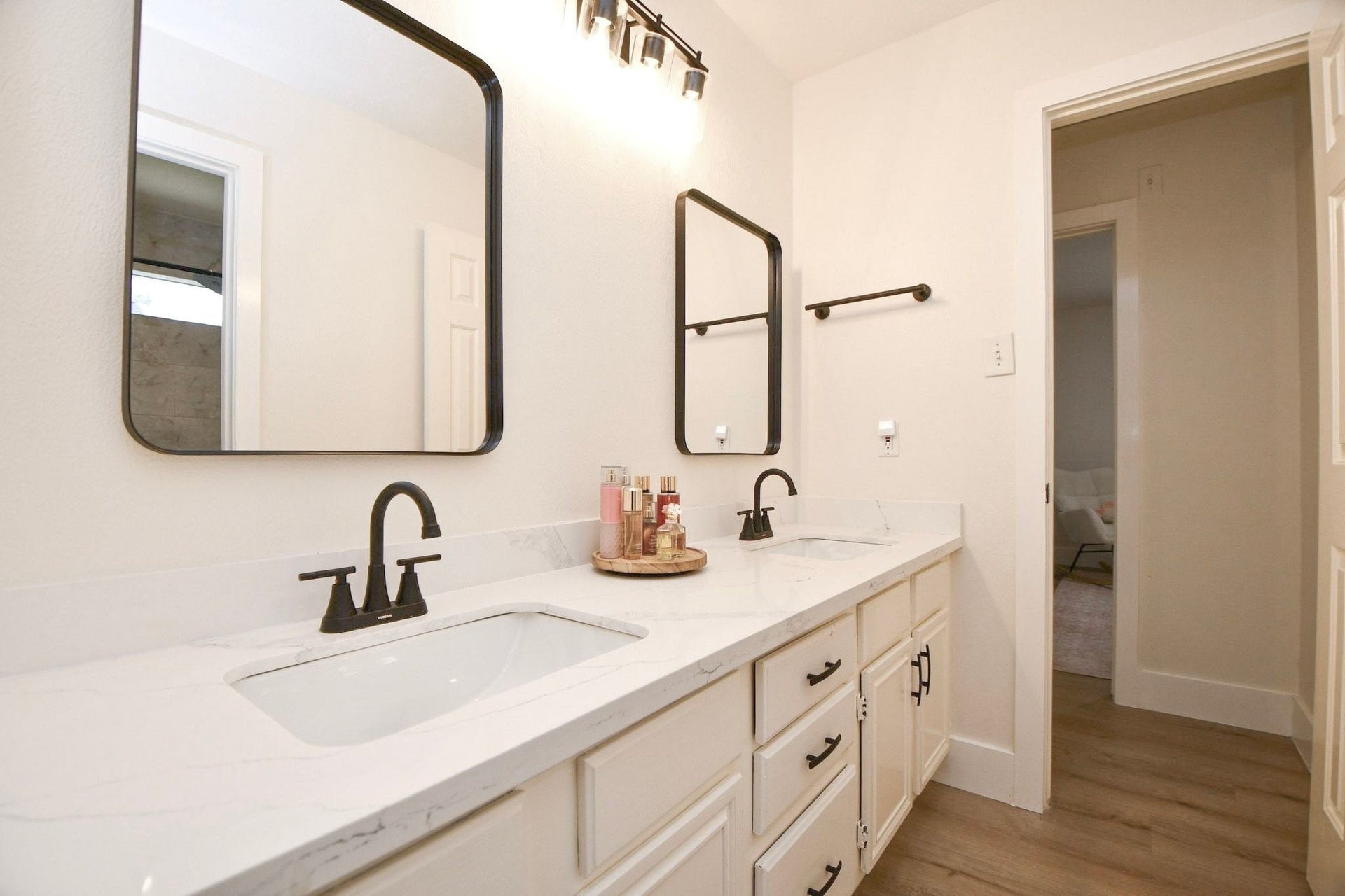 1120 Hidden Oaks Street, League City, TX 77573 1120 Hidden Oaks Street, League City, TX 77573