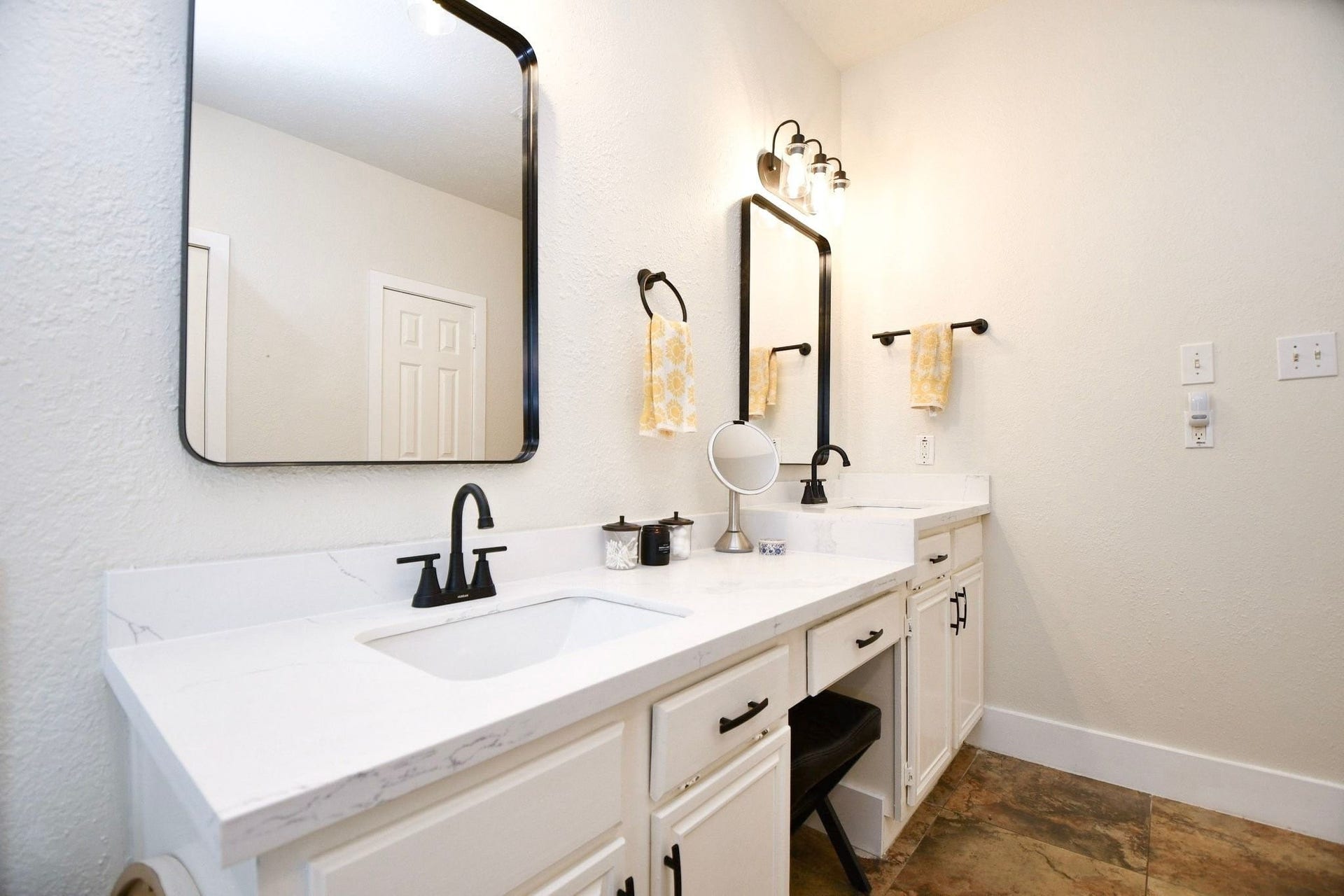 1120 Hidden Oaks Street, League City, TX 77573 1120 Hidden Oaks Street, League City, TX 77573