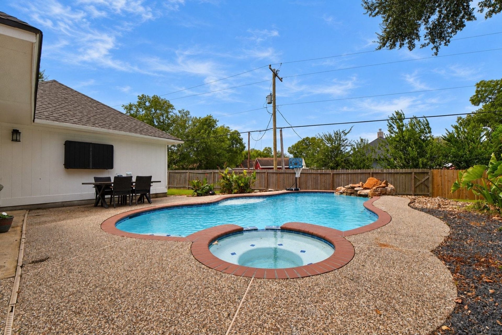 1120 Hidden Oaks Street, League City, TX 77573 1120 Hidden Oaks Street, League City, TX 77573