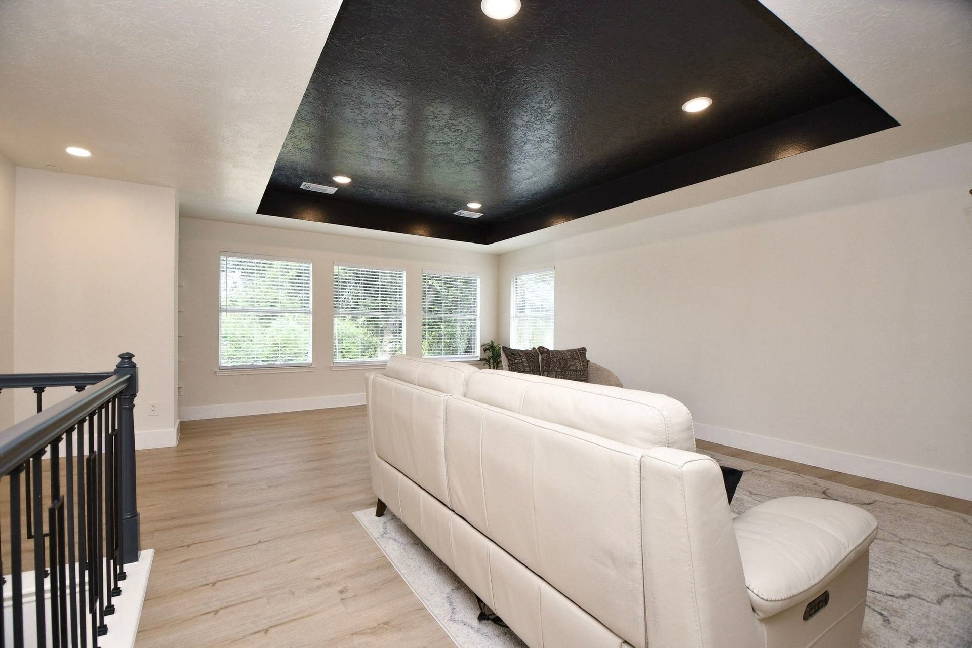 1120 Hidden Oaks Street, League City, TX 77573 1120 Hidden Oaks Street, League City, TX 77573
