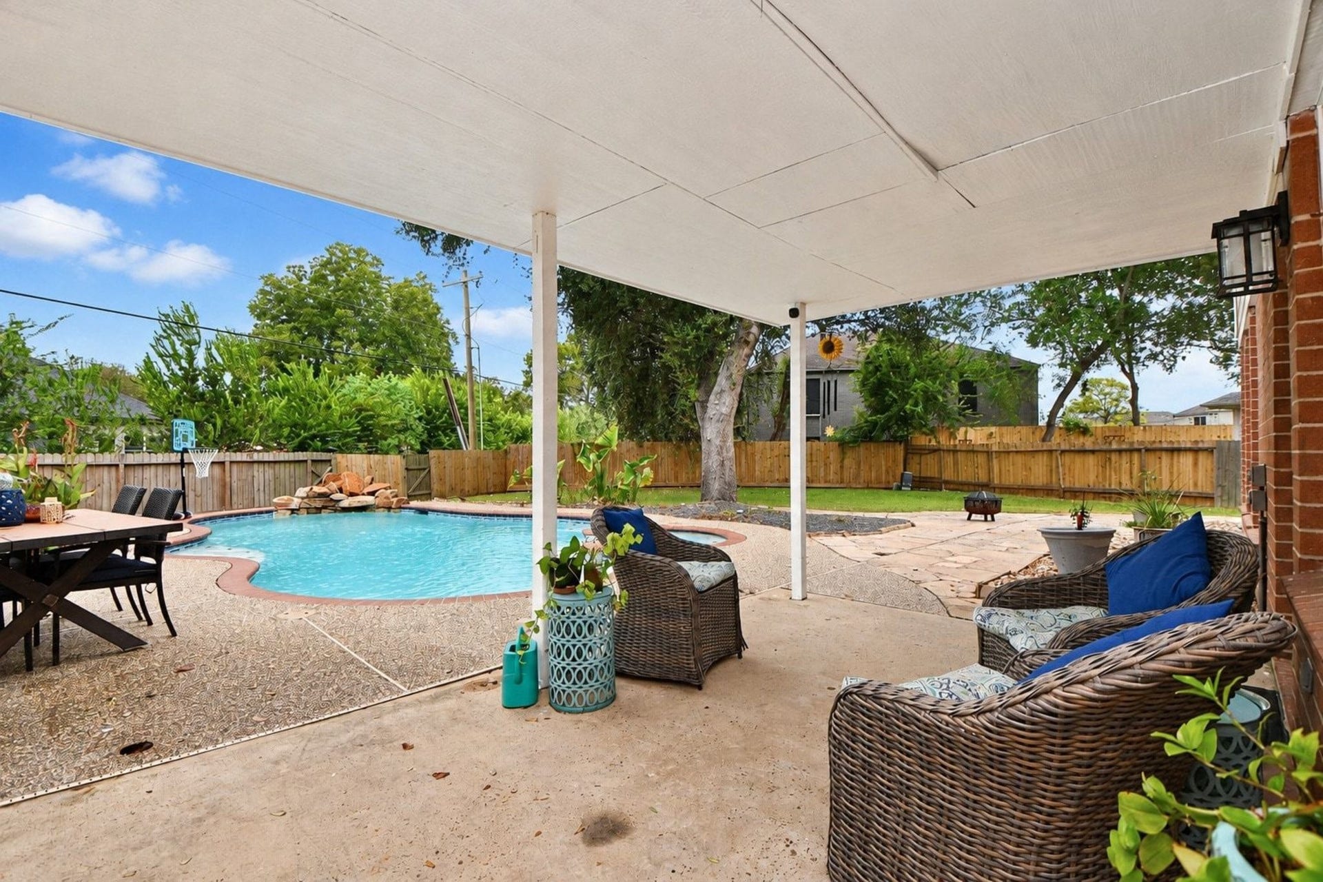 1120 Hidden Oaks Street, League City, TX 77573 1120 Hidden Oaks Street, League City, TX 77573