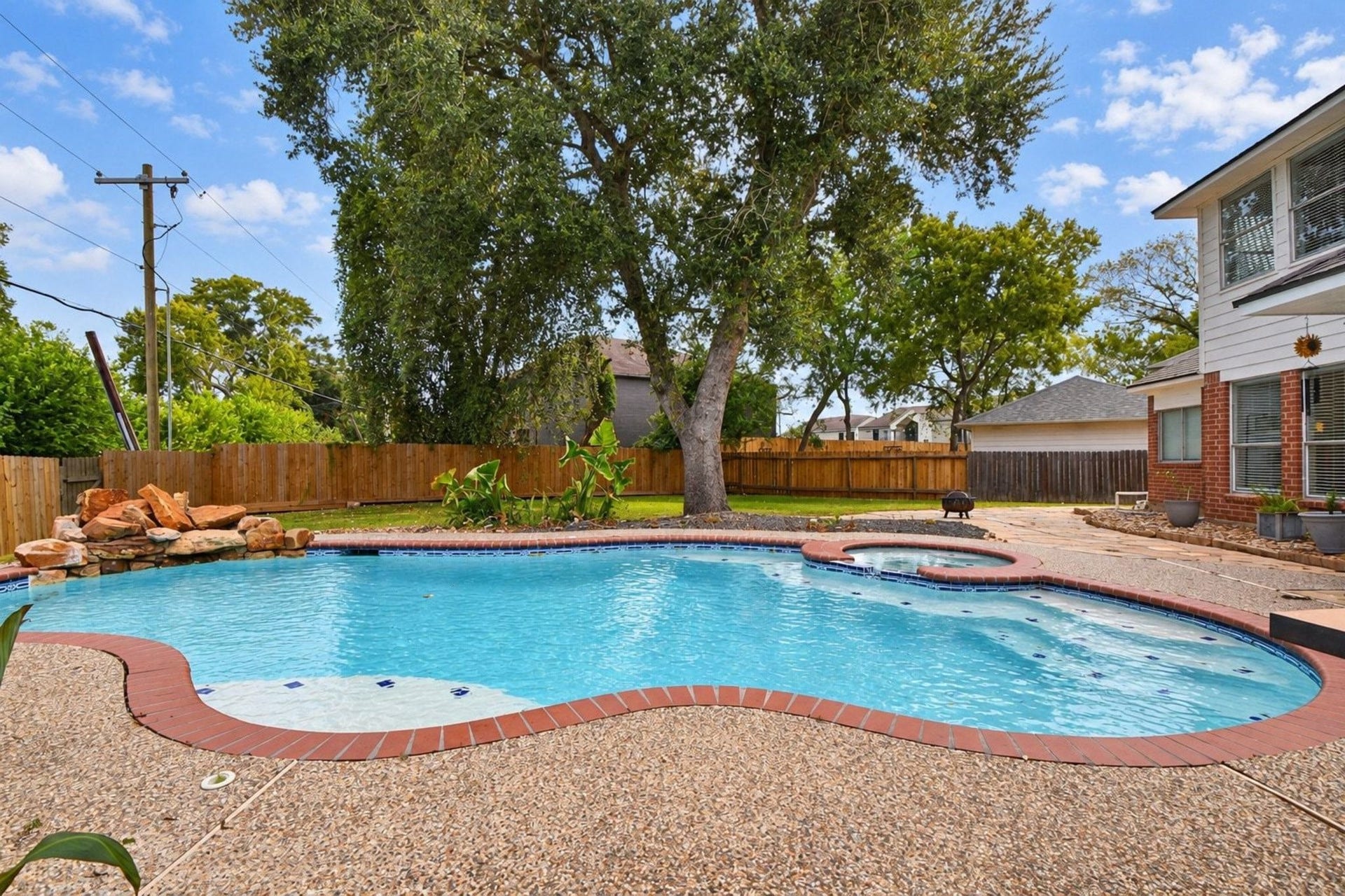 1120 Hidden Oaks Street, League City, TX 77573 1120 Hidden Oaks Street, League City, TX 77573