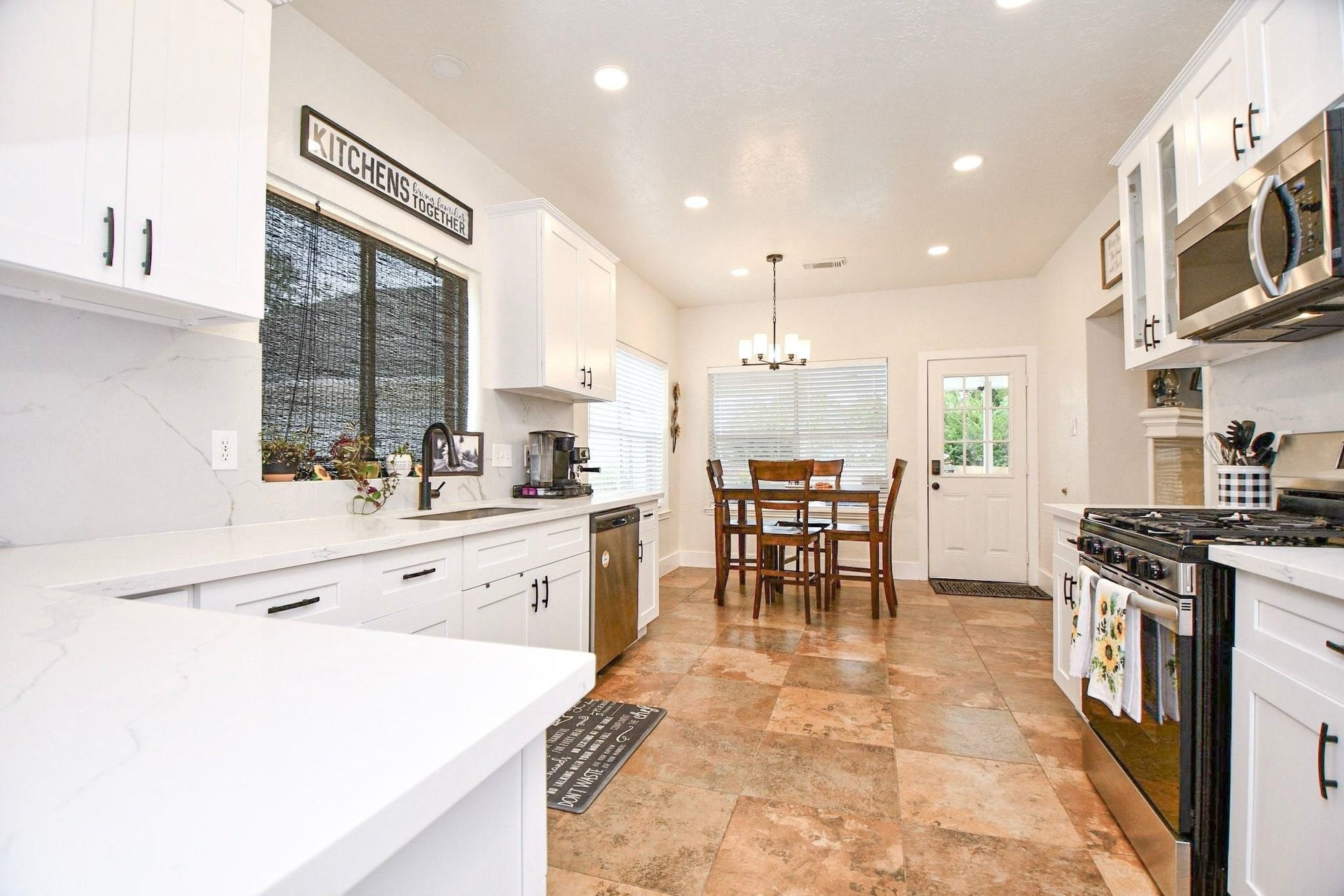1120 Hidden Oaks Street, League City, TX 77573 1120 Hidden Oaks Street, League City, TX 77573