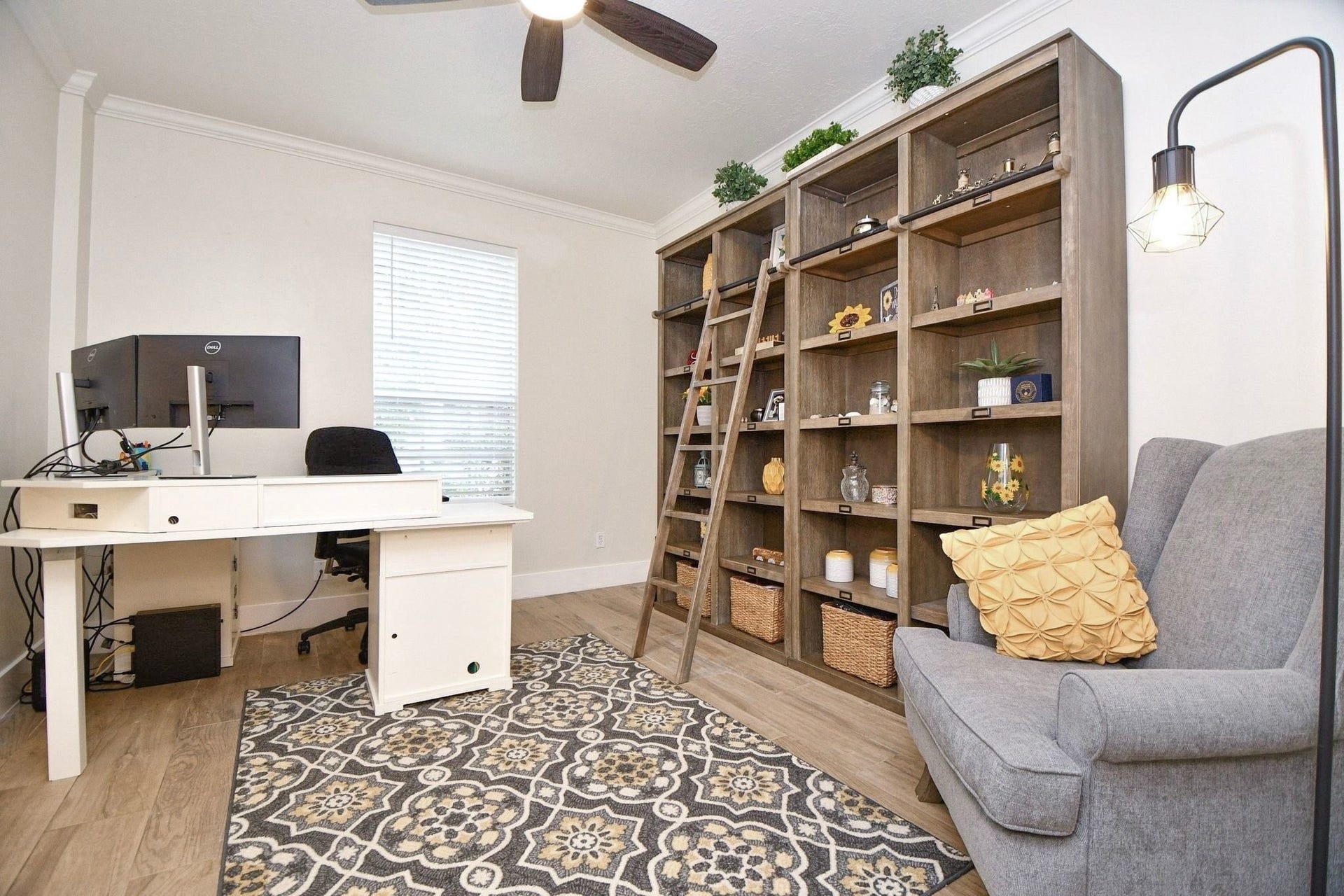 1120 Hidden Oaks Street, League City, TX 77573 1120 Hidden Oaks Street, League City, TX 77573