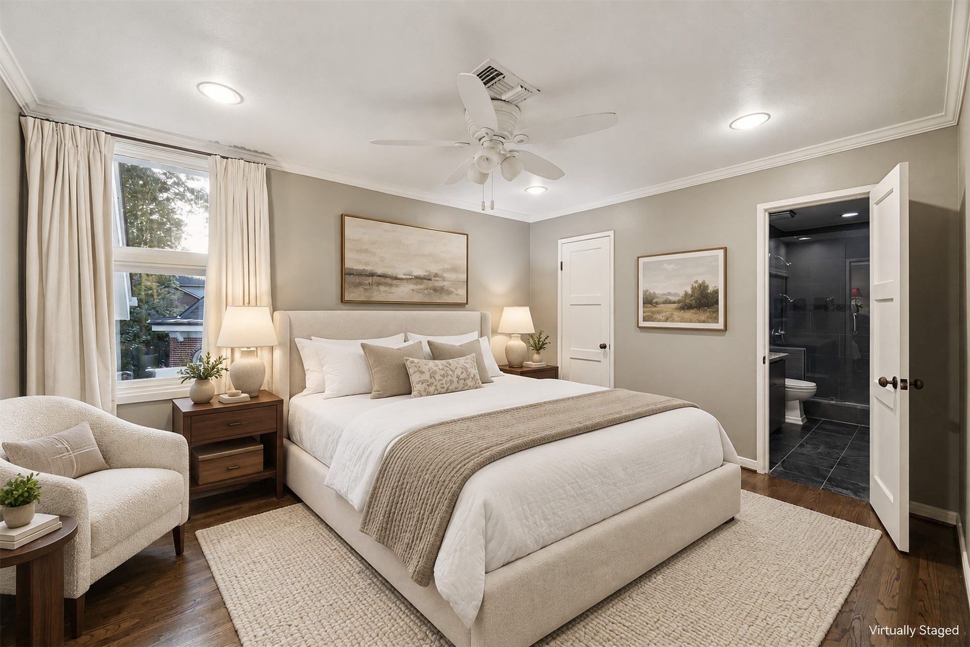 14 Stonegate Drive, Houston, TX 77024 Virtually Staged - Secondary bedroom with walk-in closet and access to hollywood bathroom