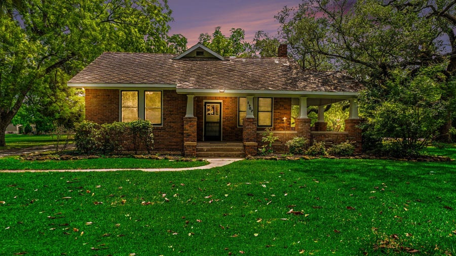 Property photo for 1902 Runneburg Road, Crosby, TX