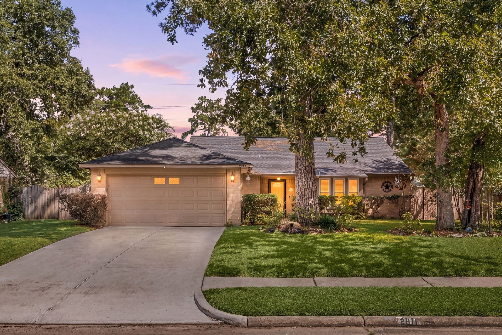 2811 Whispering Springs Drive, Spring, TX 77373 2811 Whispering Springs Drive, Spring, TX 77373