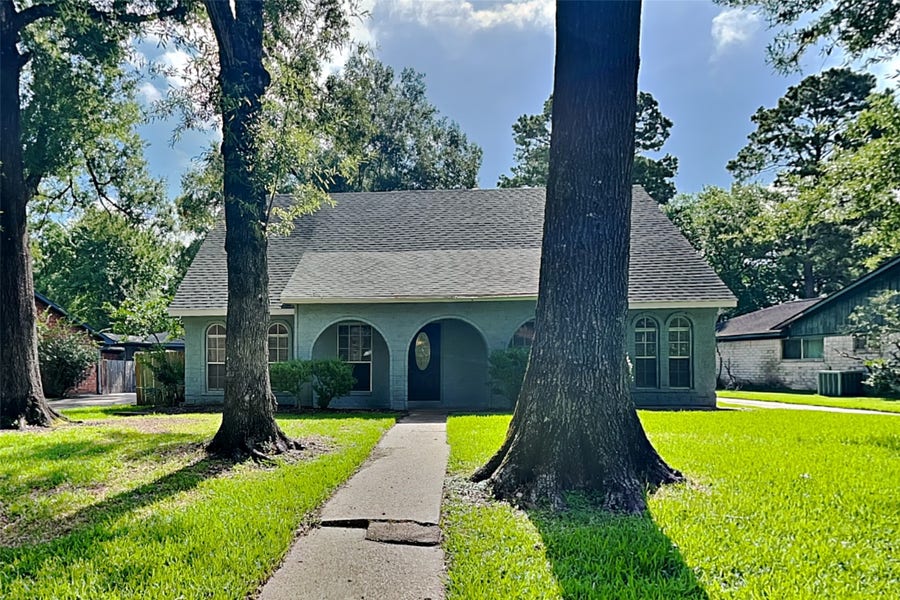 Property photo for 3238 Three Pines Drive, Houston, TX