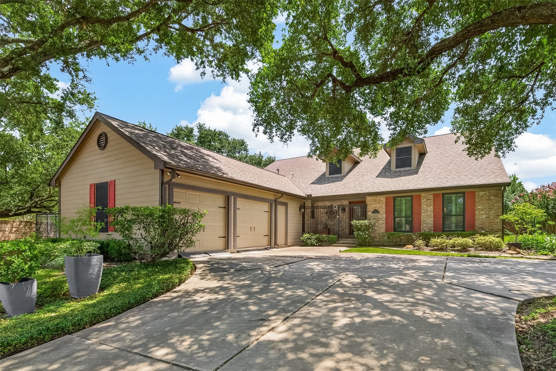 Exceptional 1.5 story in beautiful condition. Driveway expansion makes parking & entertaining a breeze. Recently updated gutters & Hardie siding.