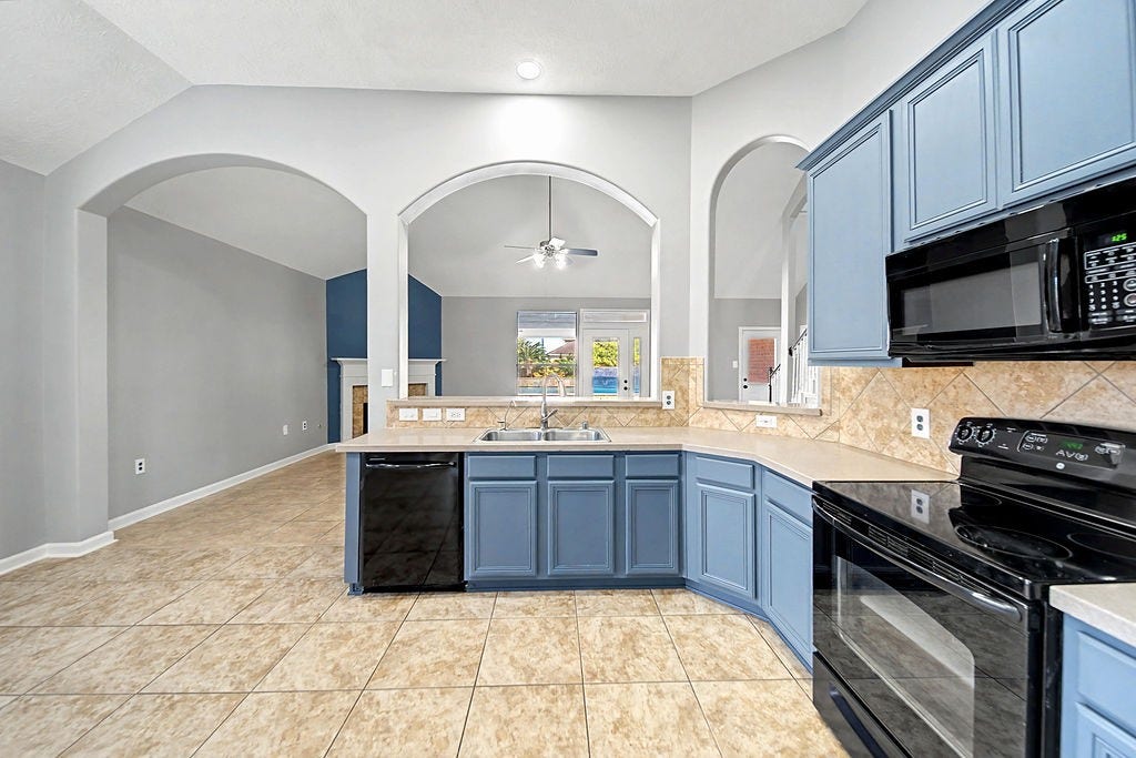 14217 Spring Knoll Lane, Rosharon, TX 77583
