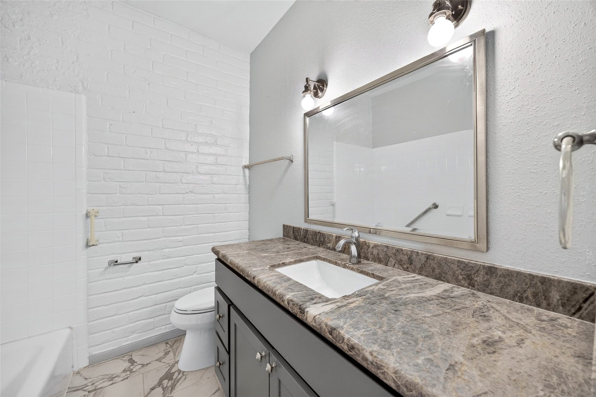 2409 Branard Street, Houston, TX 77098 2409 Branard Street, Houston, TX 77098
