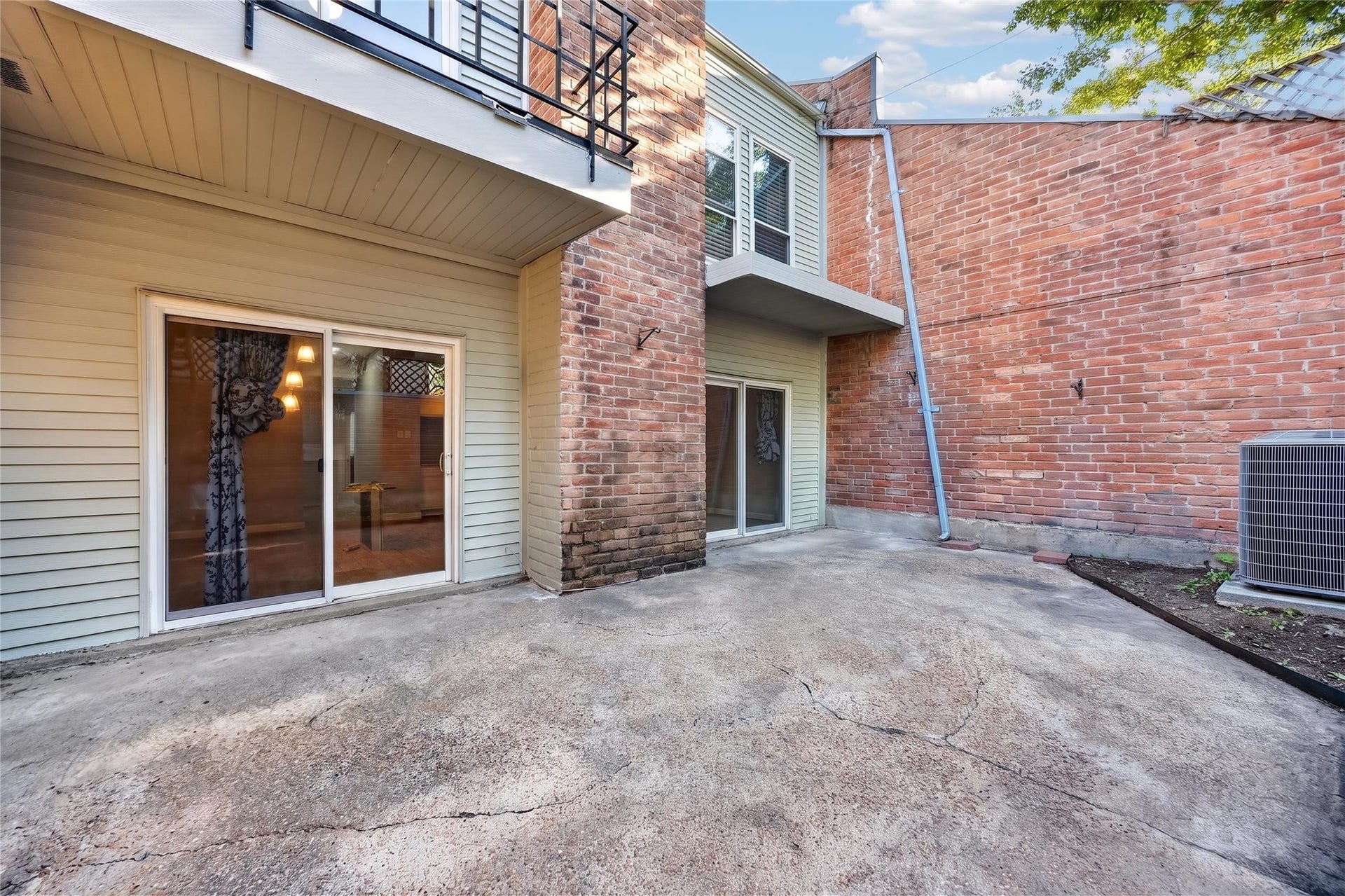 2409 Branard Street, Houston, TX 77098 2409 Branard Street, Houston, TX 77098