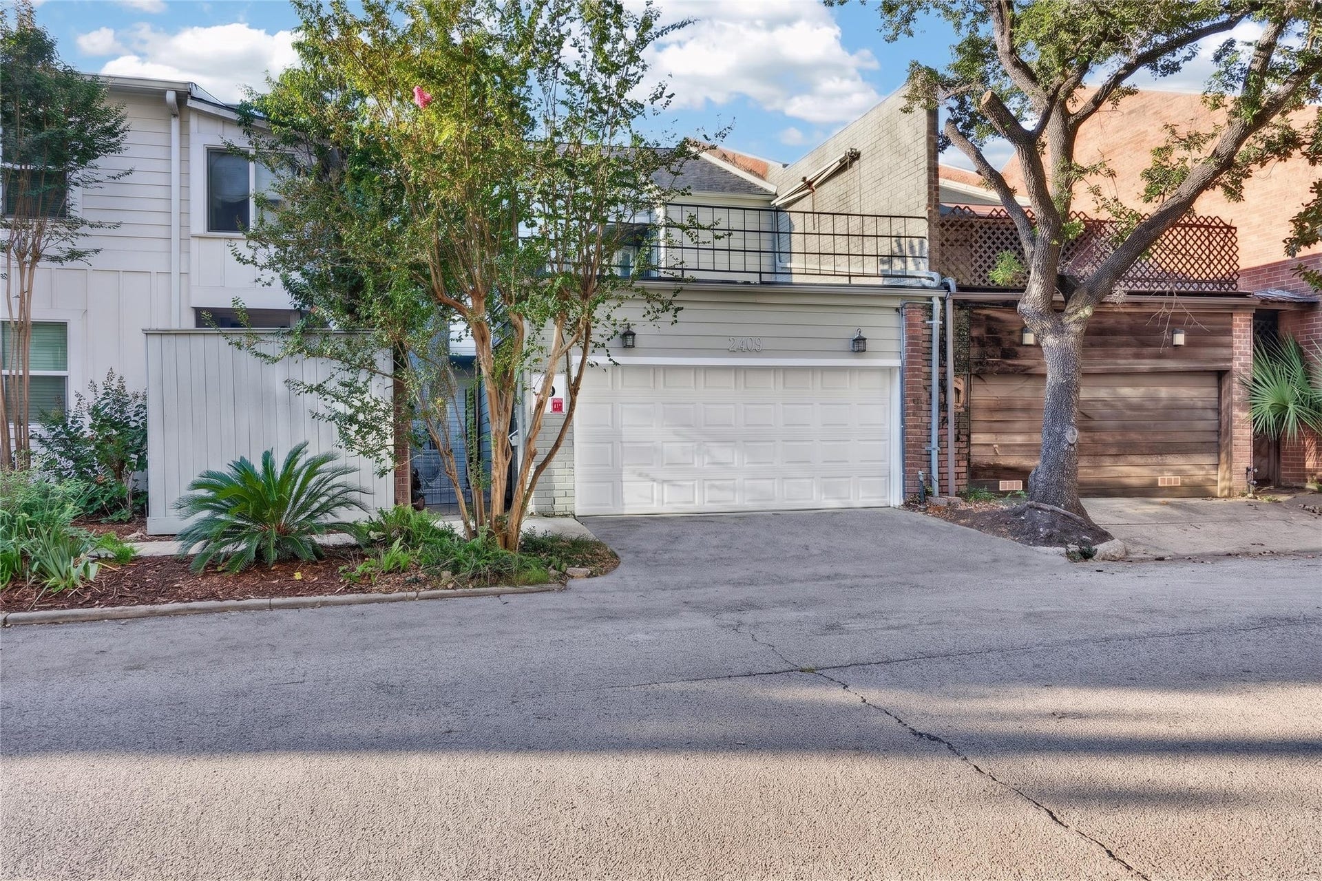 2409 Branard Street, Houston, TX 77098 2409 Branard Street, Houston, TX 77098