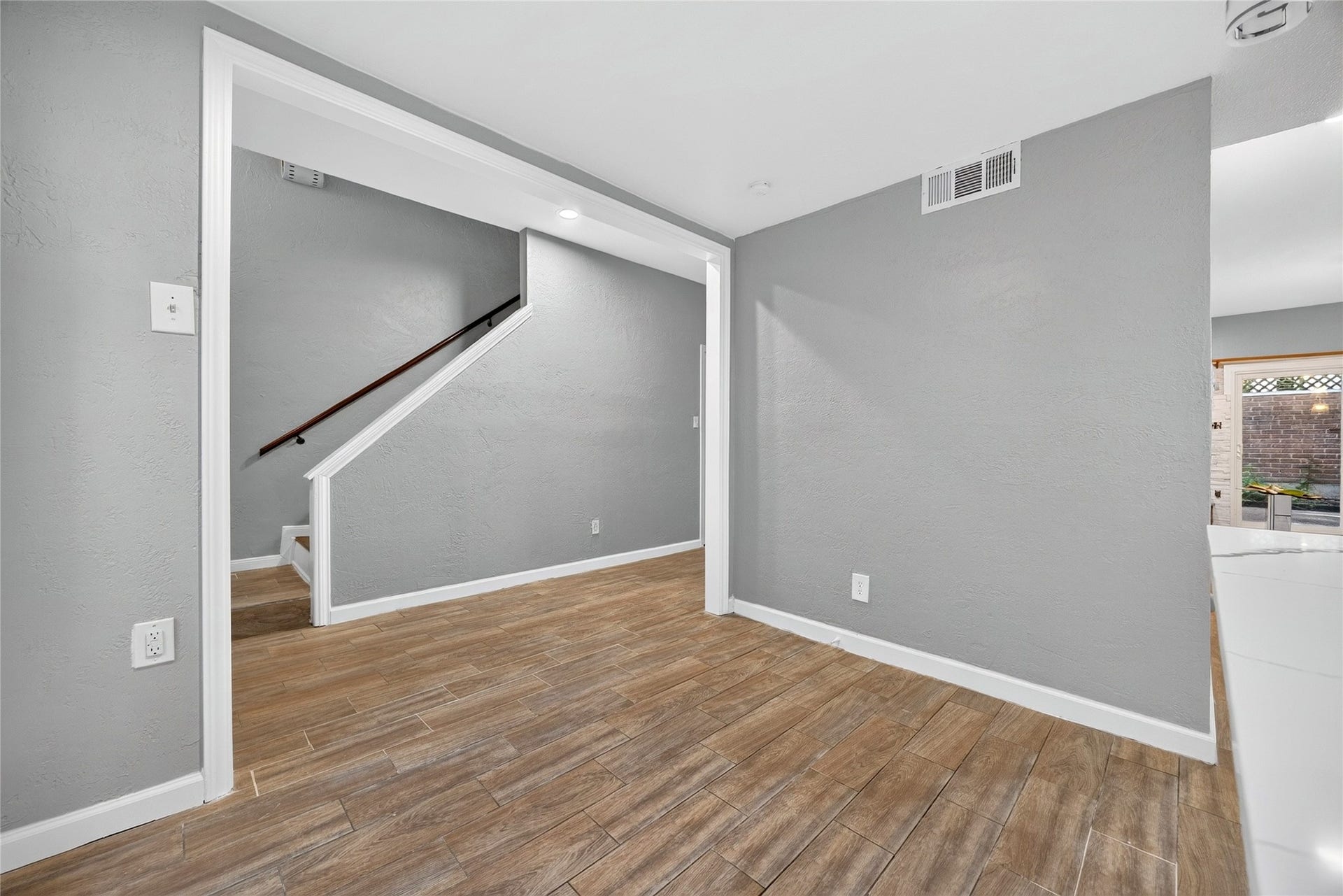 2409 Branard Street, Houston, TX 77098 2409 Branard Street, Houston, TX 77098
