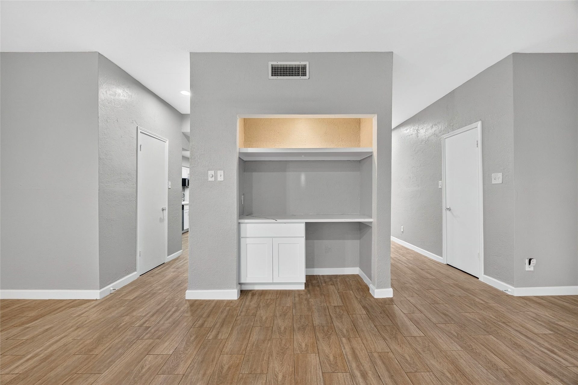 2409 Branard Street, Houston, TX 77098 2409 Branard Street, Houston, TX 77098