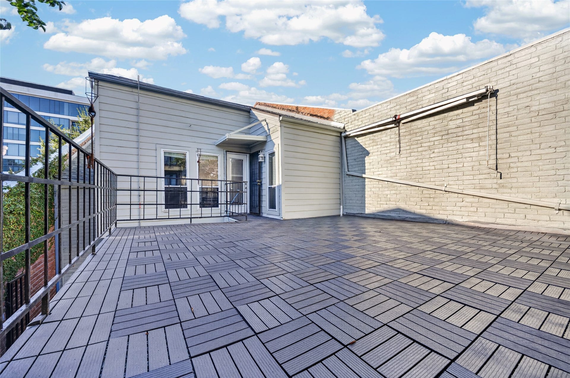 2409 Branard Street, Houston, TX 77098 2409 Branard Street, Houston, TX 77098