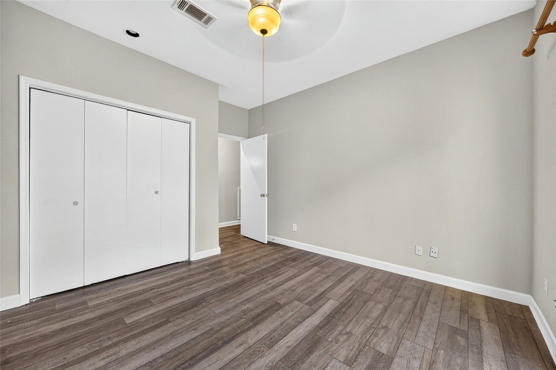2409 Branard Street, Houston, TX 77098 2409 Branard Street, Houston, TX 77098