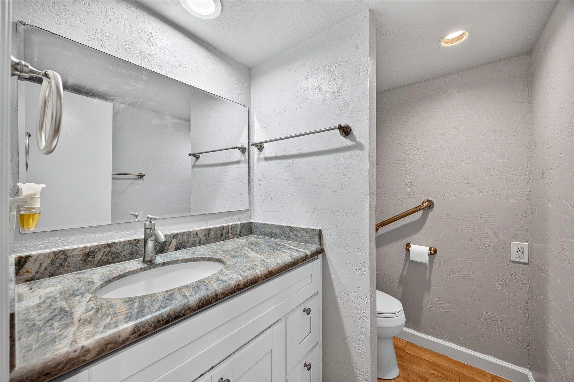 2409 Branard Street, Houston, TX 77098 2409 Branard Street, Houston, TX 77098