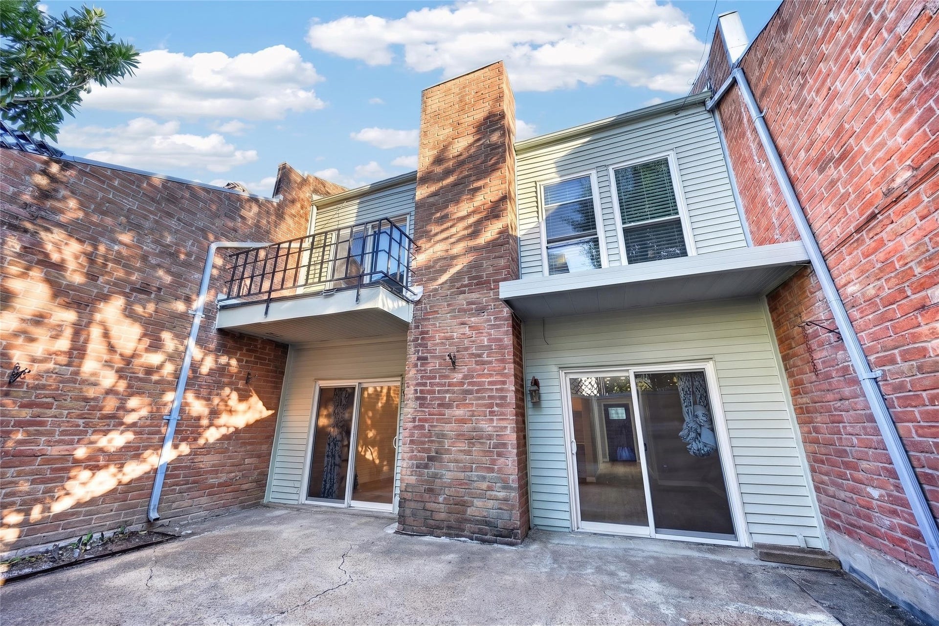 2409 Branard Street, Houston, TX 77098 2409 Branard Street, Houston, TX 77098