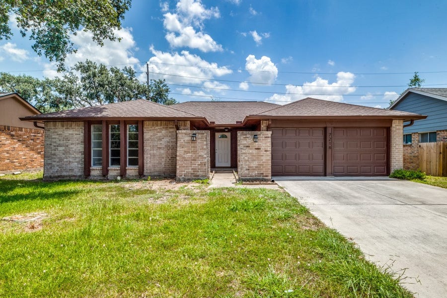 Property photo for 7218 Ridgeberry Drive, Houston, TX