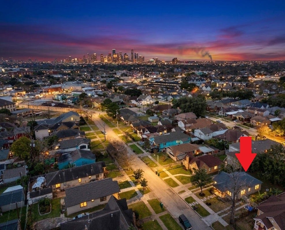 5129 Claremont Street, Houston, TX 77023 Great location just minutes from downtown and EaDo.