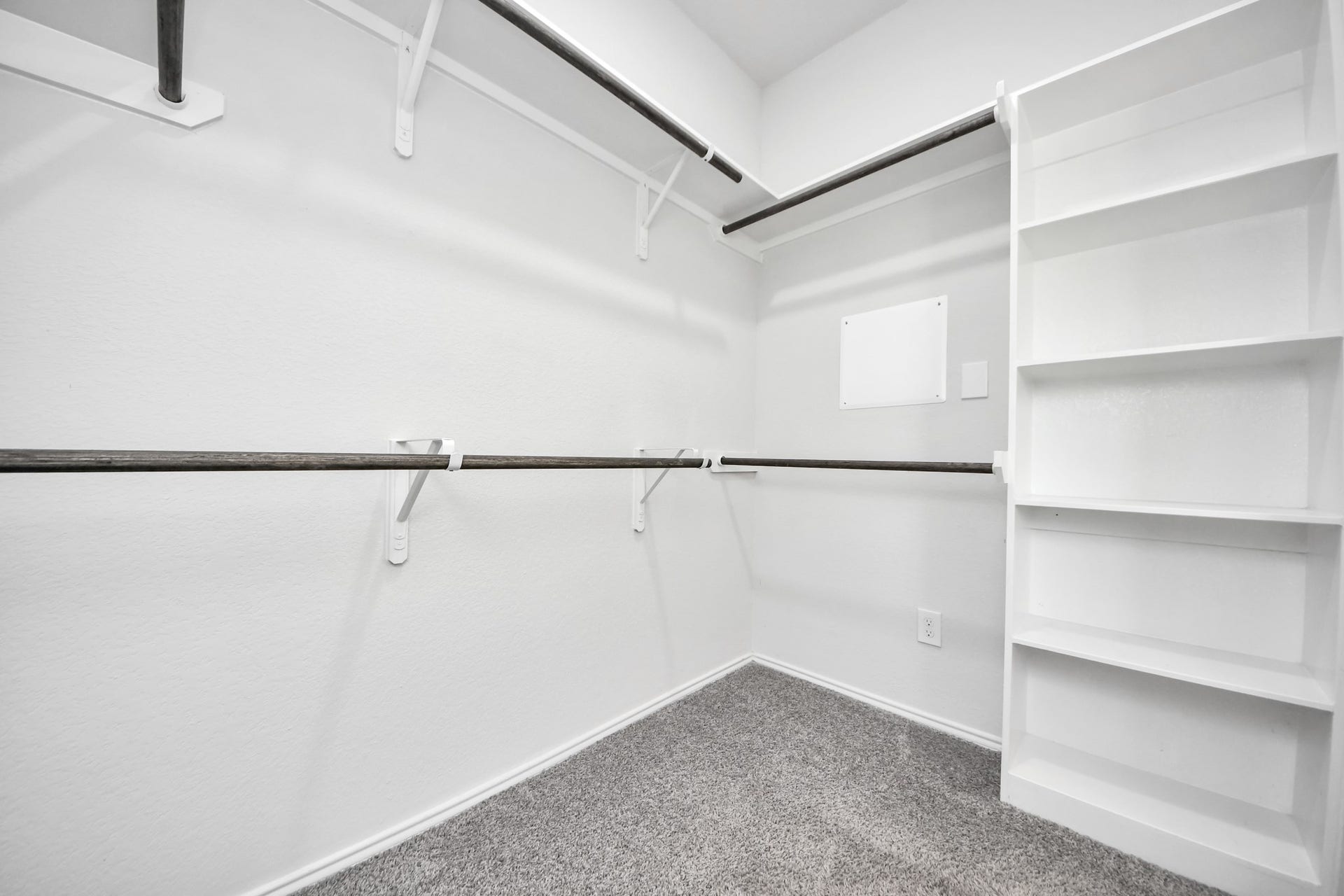 5186 Dry Hollow Drive, Alvin, TX 77511 Primary Closet