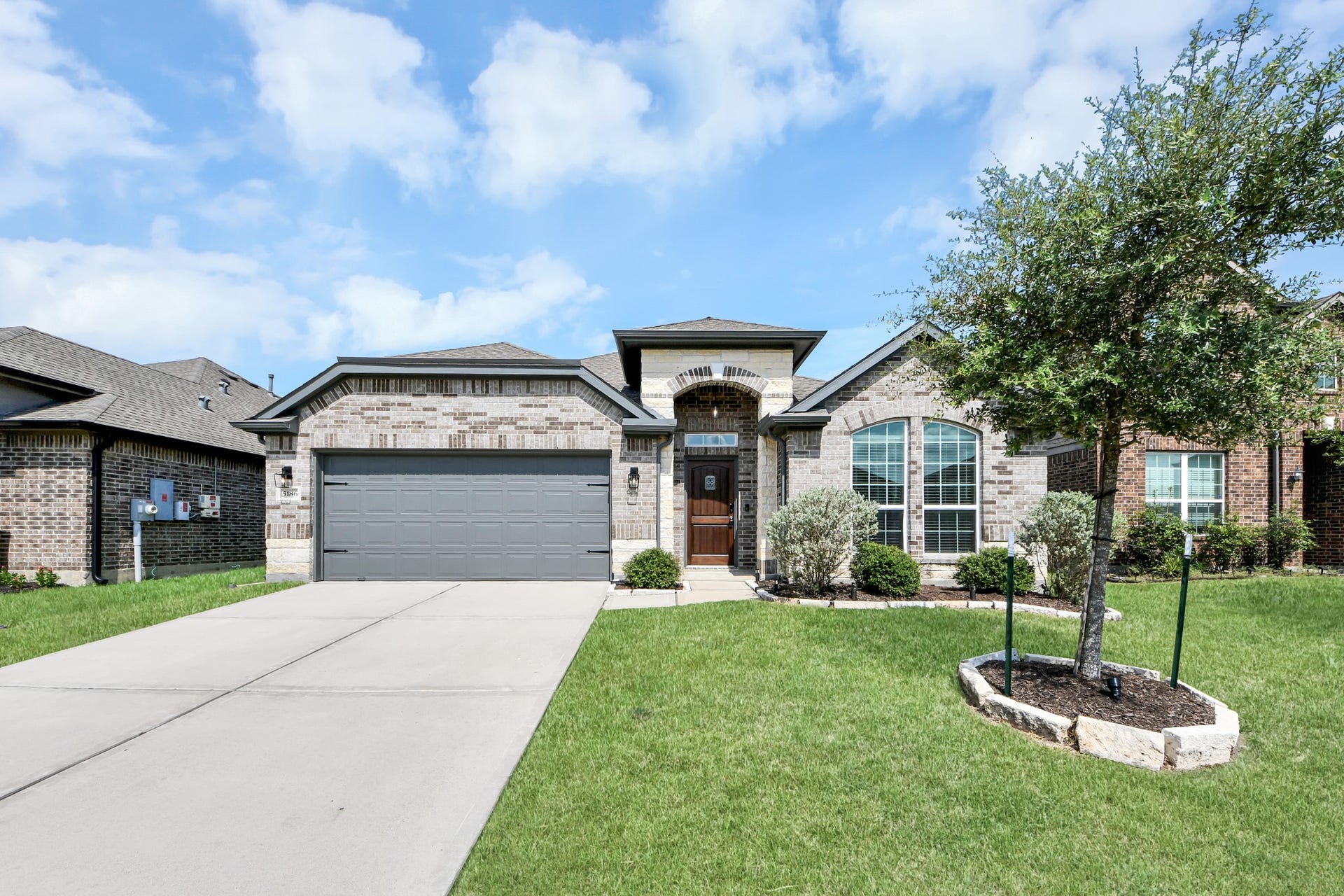 5186 Dry Hollow Drive, Alvin, TX 77511 5186 Dry Hollow Drive, Alvin, TX 77511
