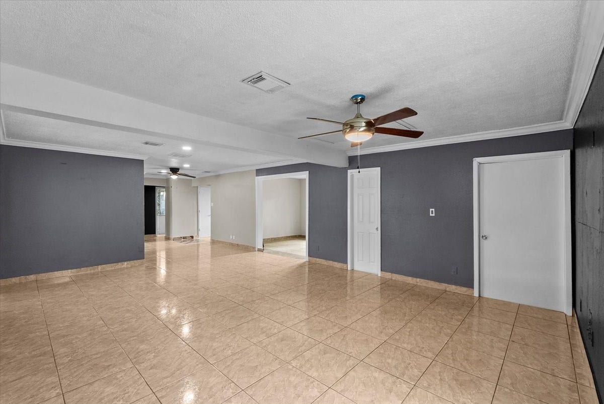 3214 Darling Avenue, Pasadena, TX 77503 3214 Darling Avenue, Pasadena, TX 77503