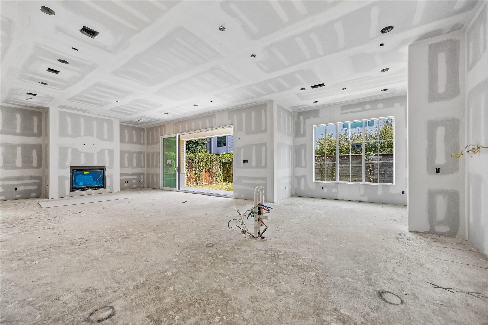 Kitchen & Breakfast Room open to the family room