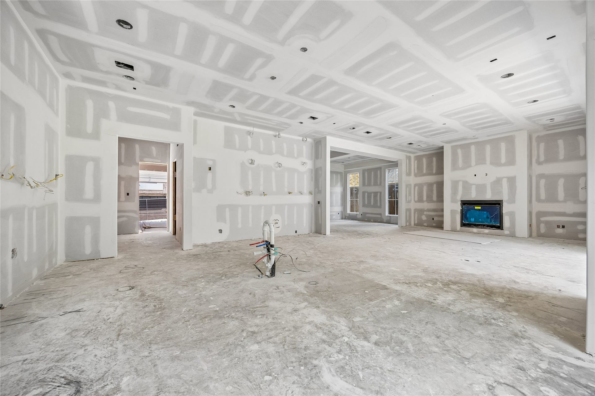 Breakfast, kitchen, family room all open concept