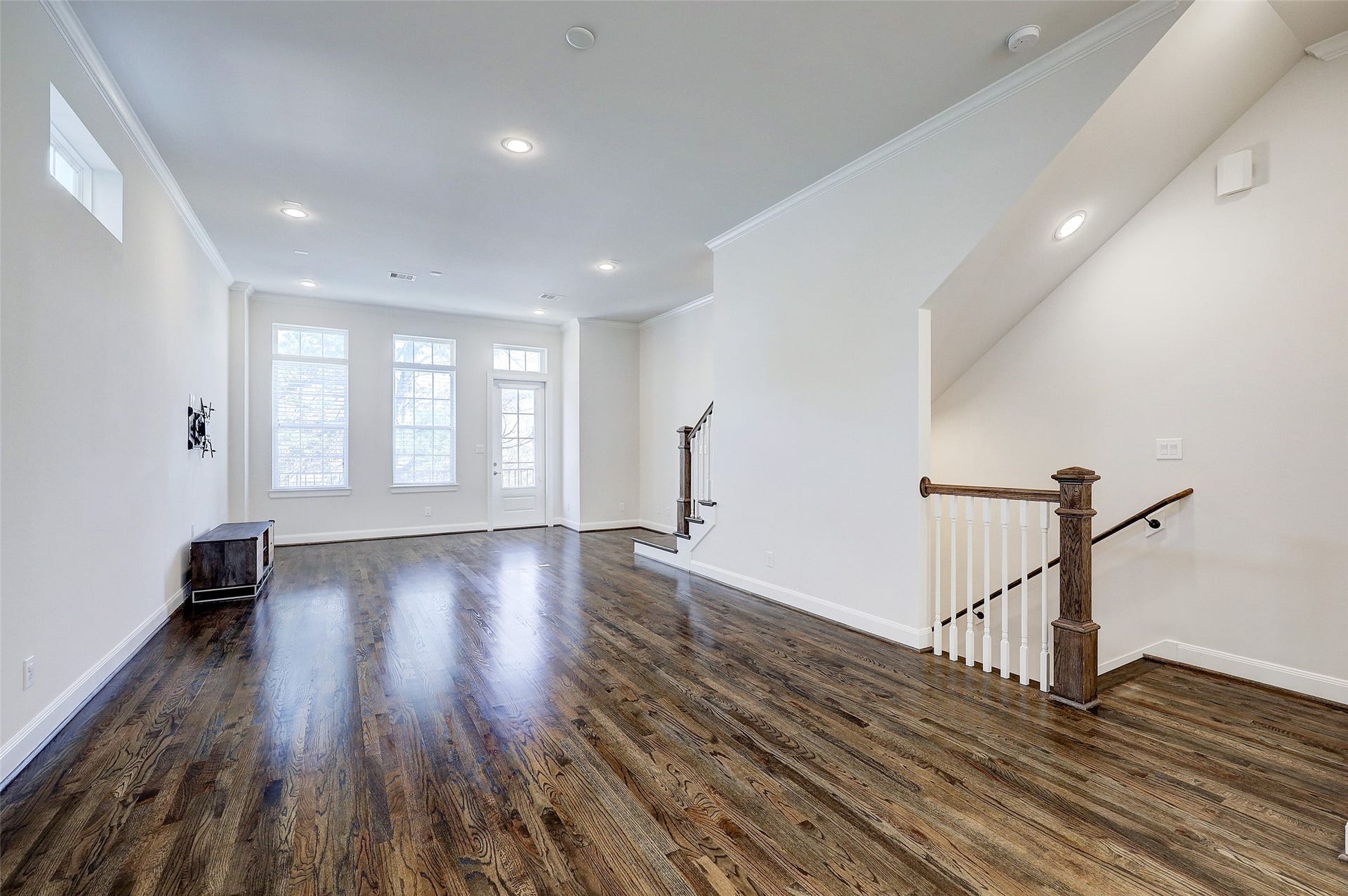 1041 Ashland Street, Houston, TX 77008 1041 Ashland Street, Houston, TX 77008