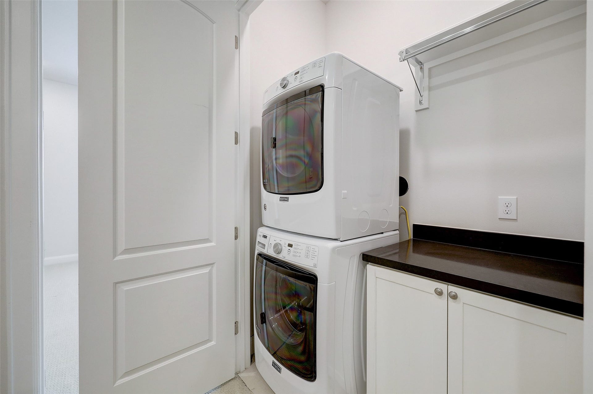 1041 Ashland Street, Houston, TX 77008 1041 Ashland Street, Houston, TX 77008