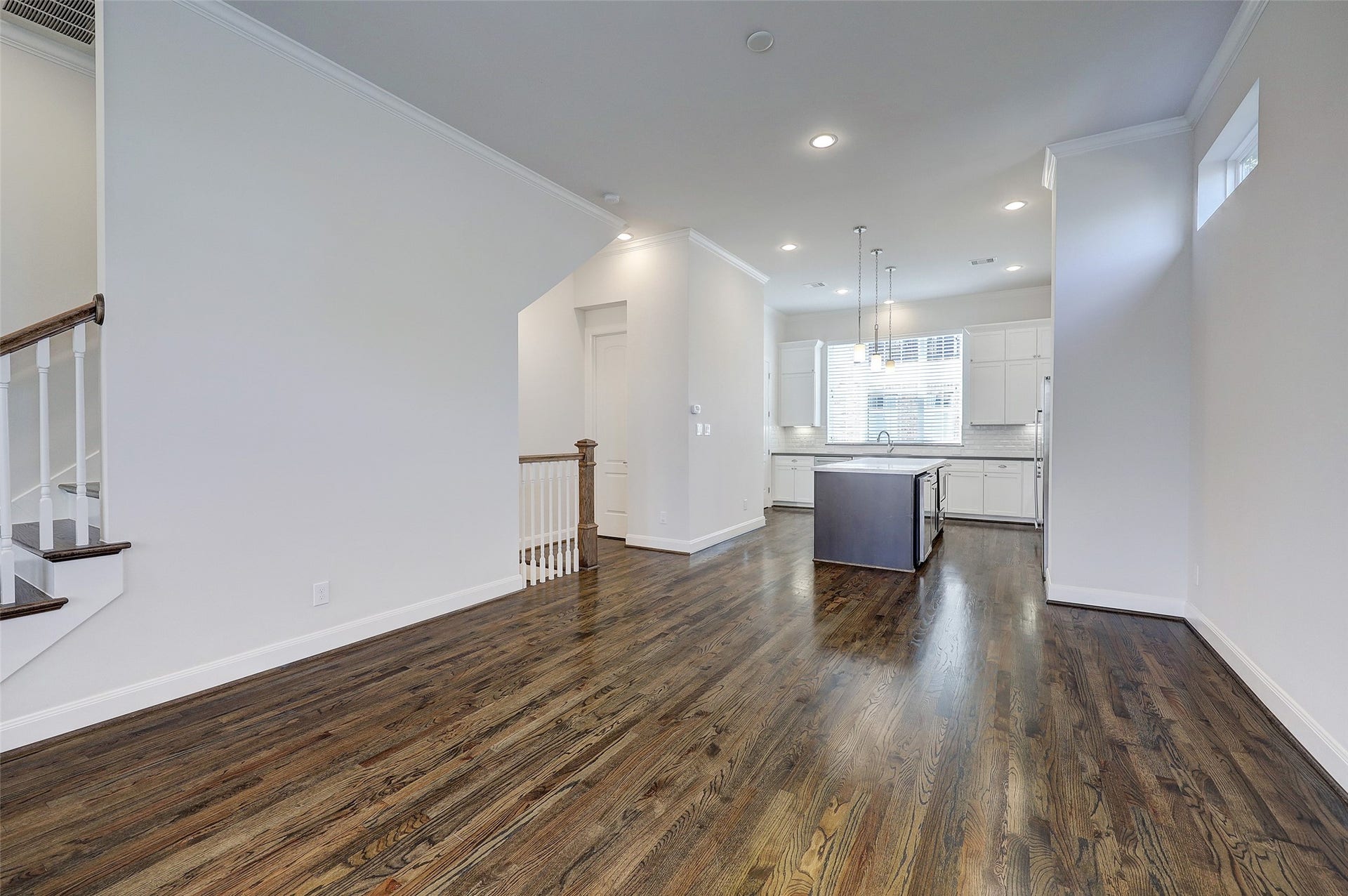 1041 Ashland Street, Houston, TX 77008 1041 Ashland Street, Houston, TX 77008