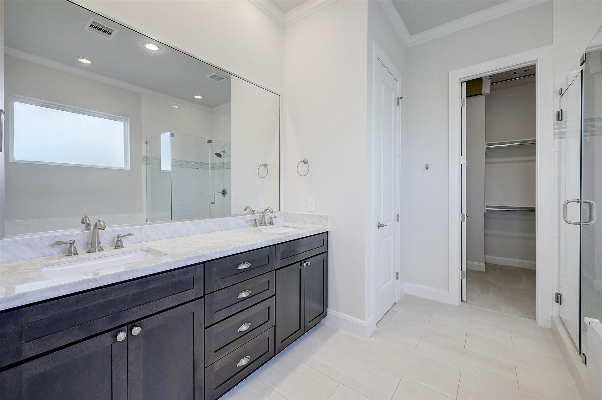 1041 Ashland Street, Houston, TX 77008 1041 Ashland Street, Houston, TX 77008