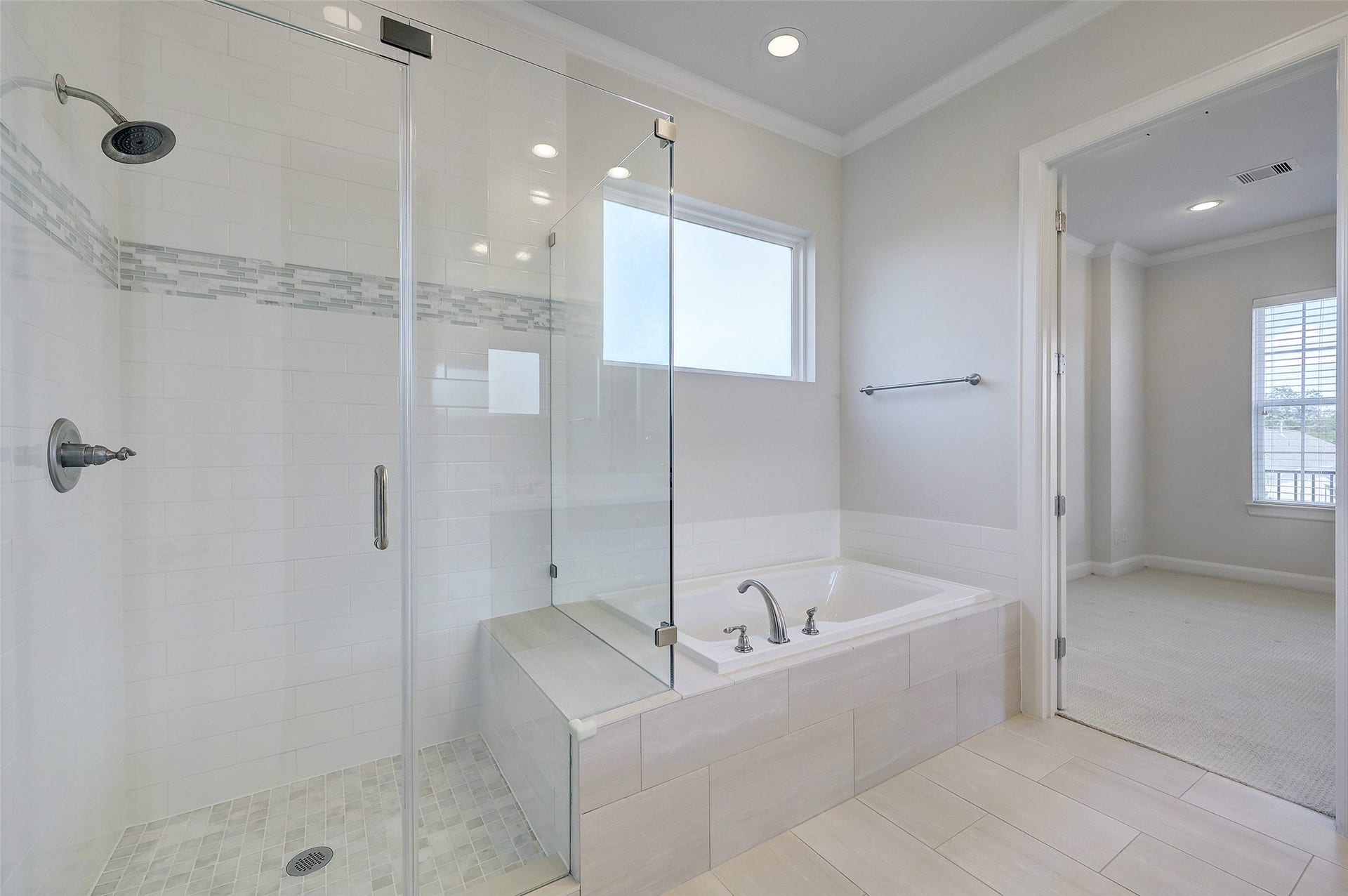1041 Ashland Street, Houston, TX 77008 1041 Ashland Street, Houston, TX 77008