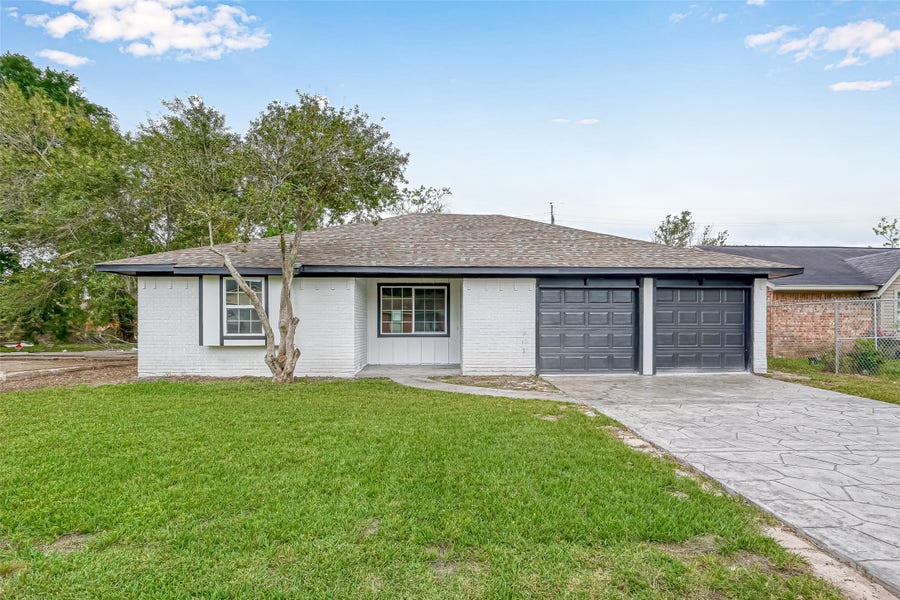Property photo for 17114 Folsom Drive, Houston, TX