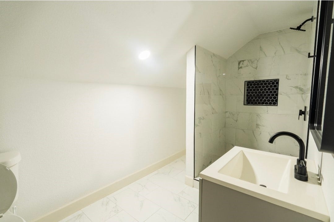 1402 Bayou Shore Drive, Galveston, TX 77551 1402 Bayou Shore Drive, Galveston, TX 77551