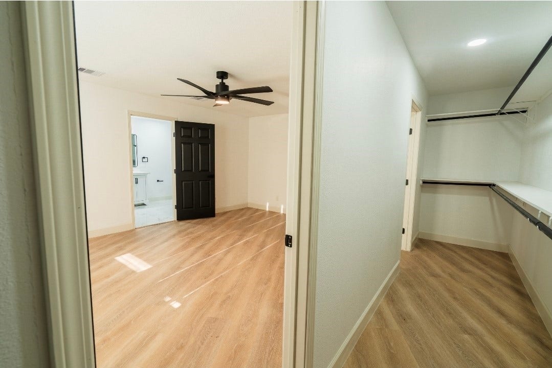 1402 Bayou Shore Drive, Galveston, TX 77551 1402 Bayou Shore Drive, Galveston, TX 77551