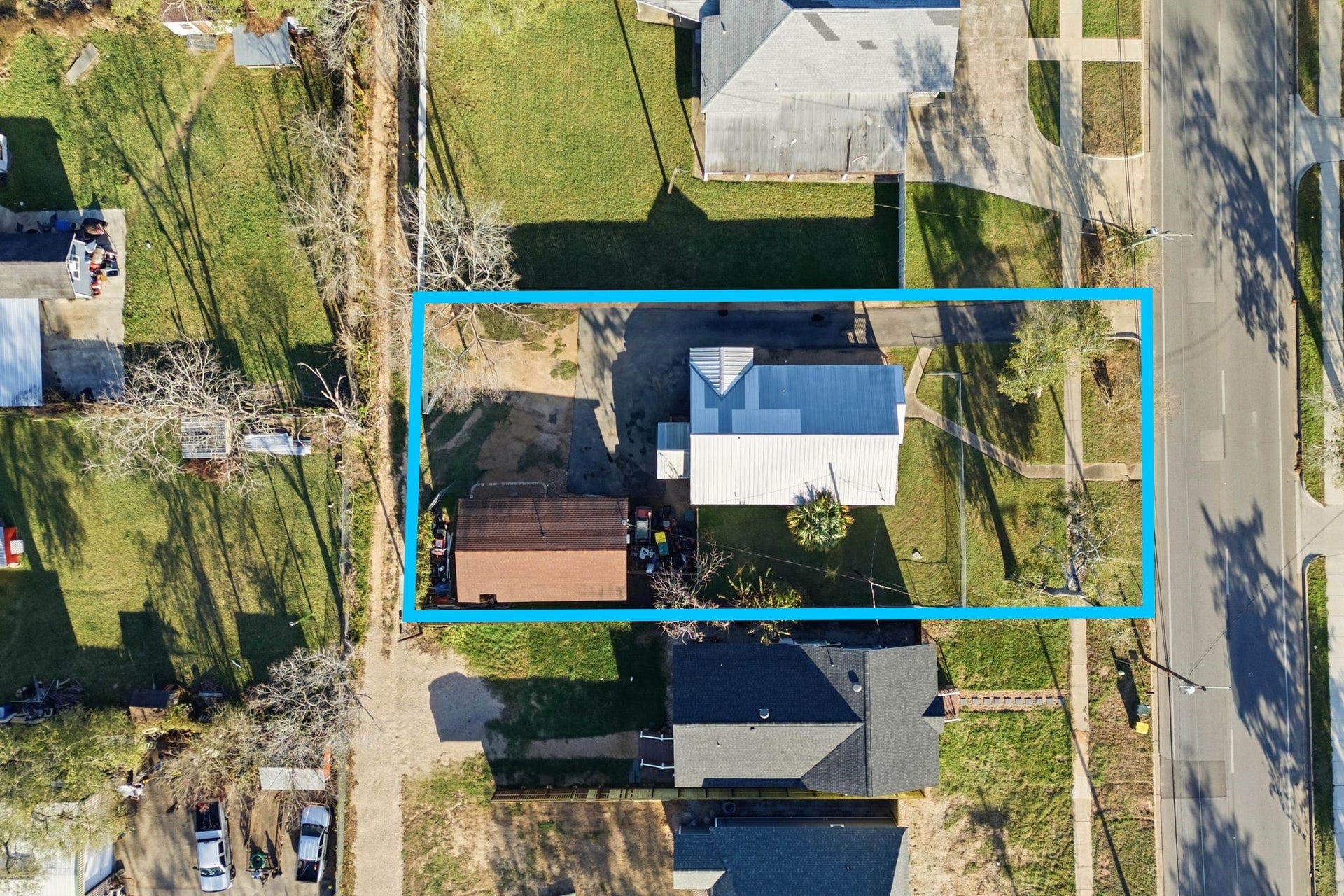 308 E Phillips Street, Conroe, TX 77301 308 E Phillips Street, Conroe, TX 77301