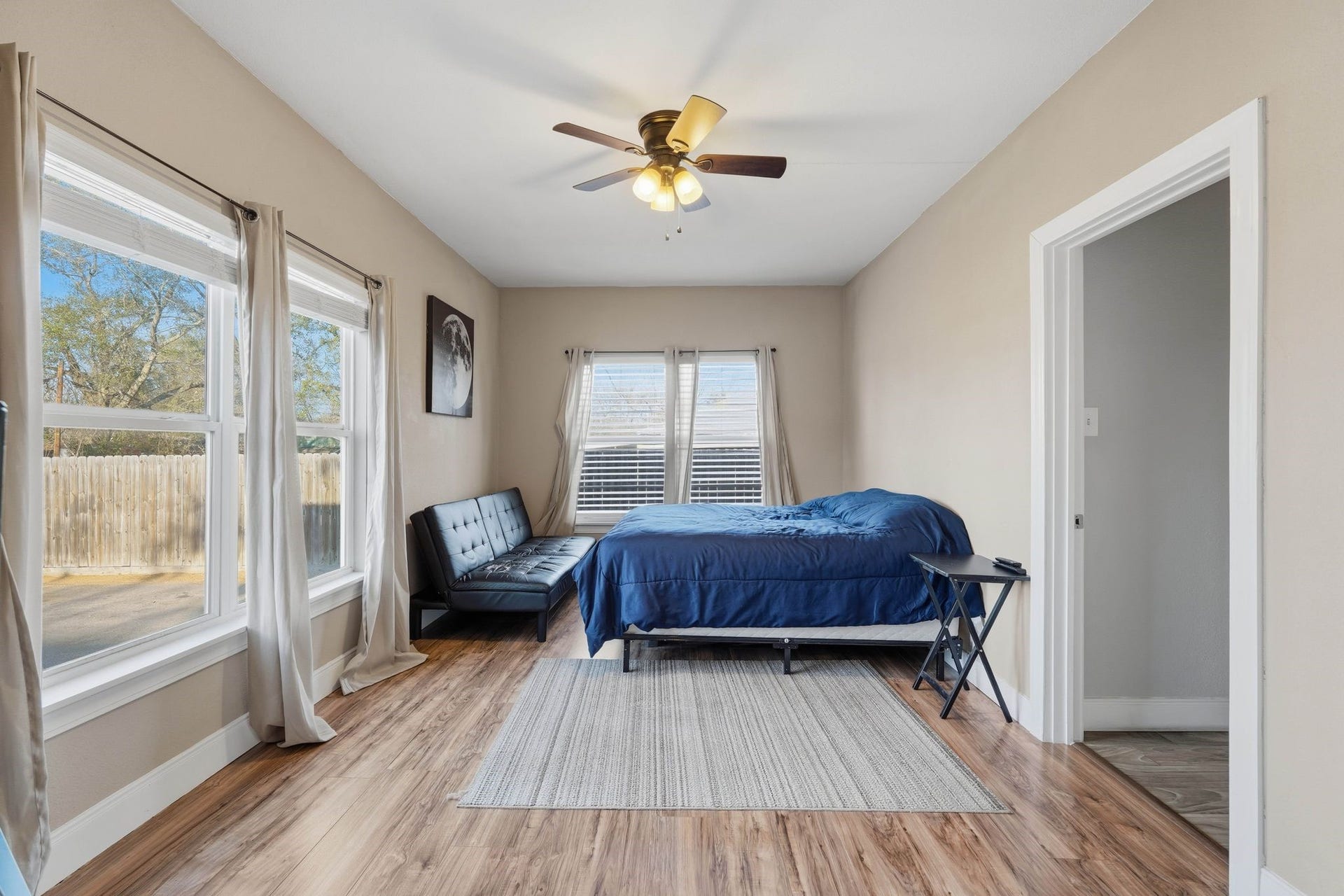 308 E Phillips Street, Conroe, TX 77301 308 E Phillips Street, Conroe, TX 77301