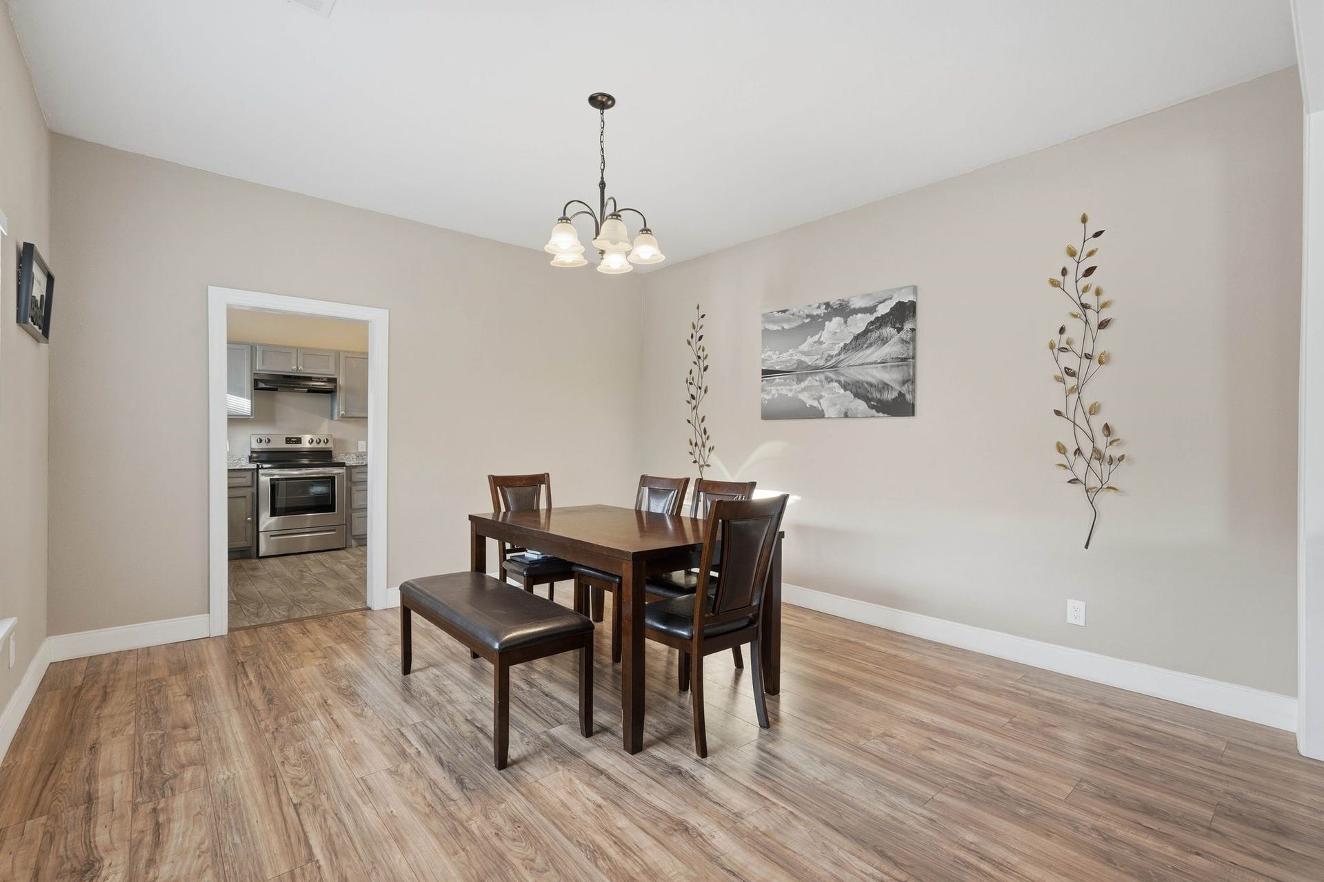 308 E Phillips Street, Conroe, TX 77301 308 E Phillips Street, Conroe, TX 77301