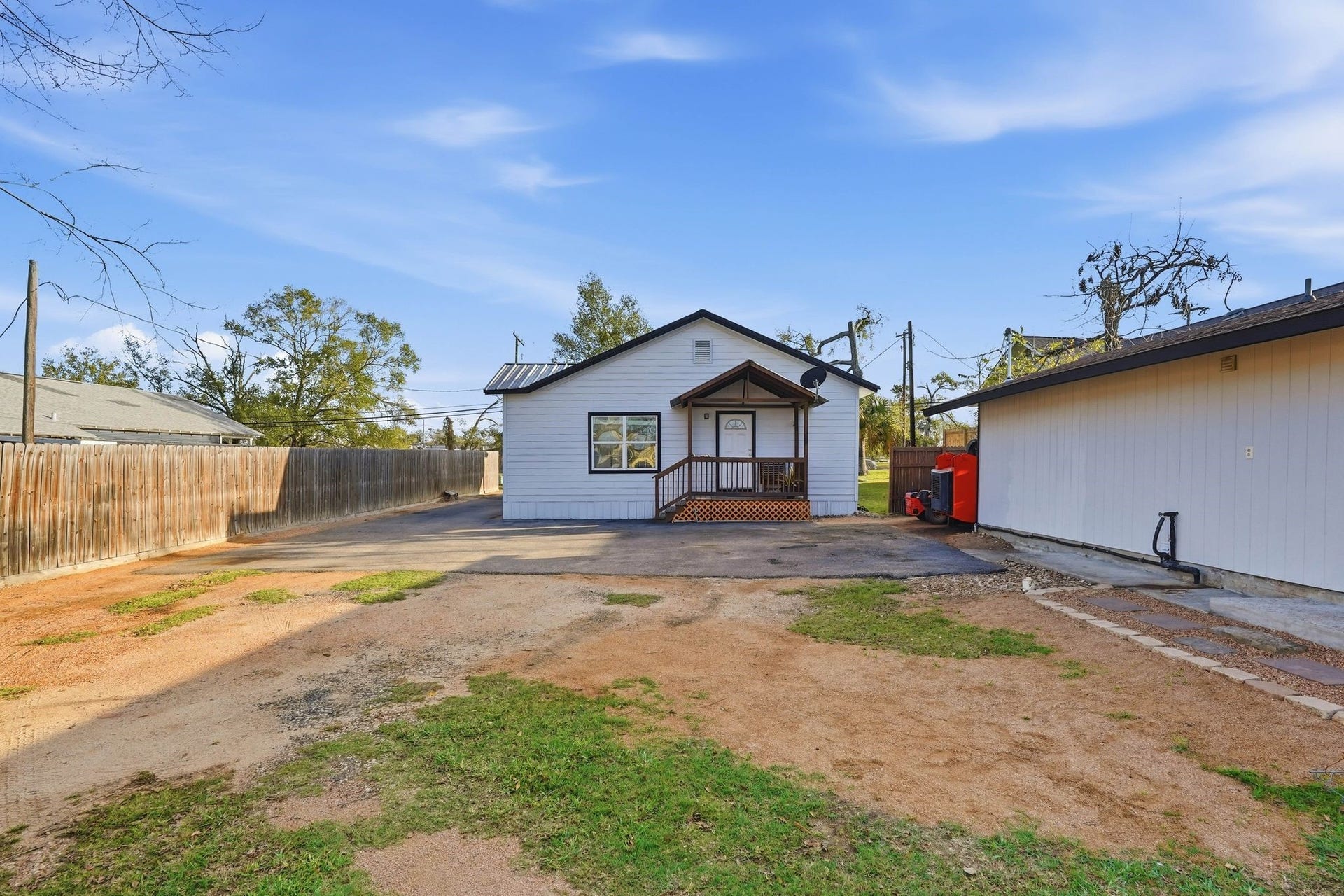 308 E Phillips Street, Conroe, TX 77301 308 E Phillips Street, Conroe, TX 77301