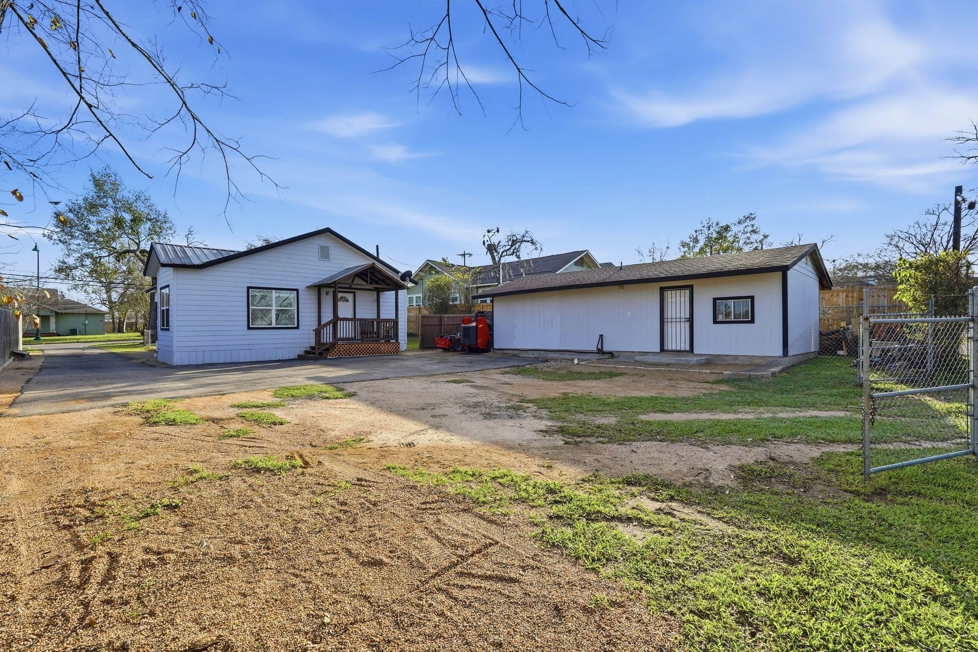 308 E Phillips Street, Conroe, TX 77301 308 E Phillips Street, Conroe, TX 77301