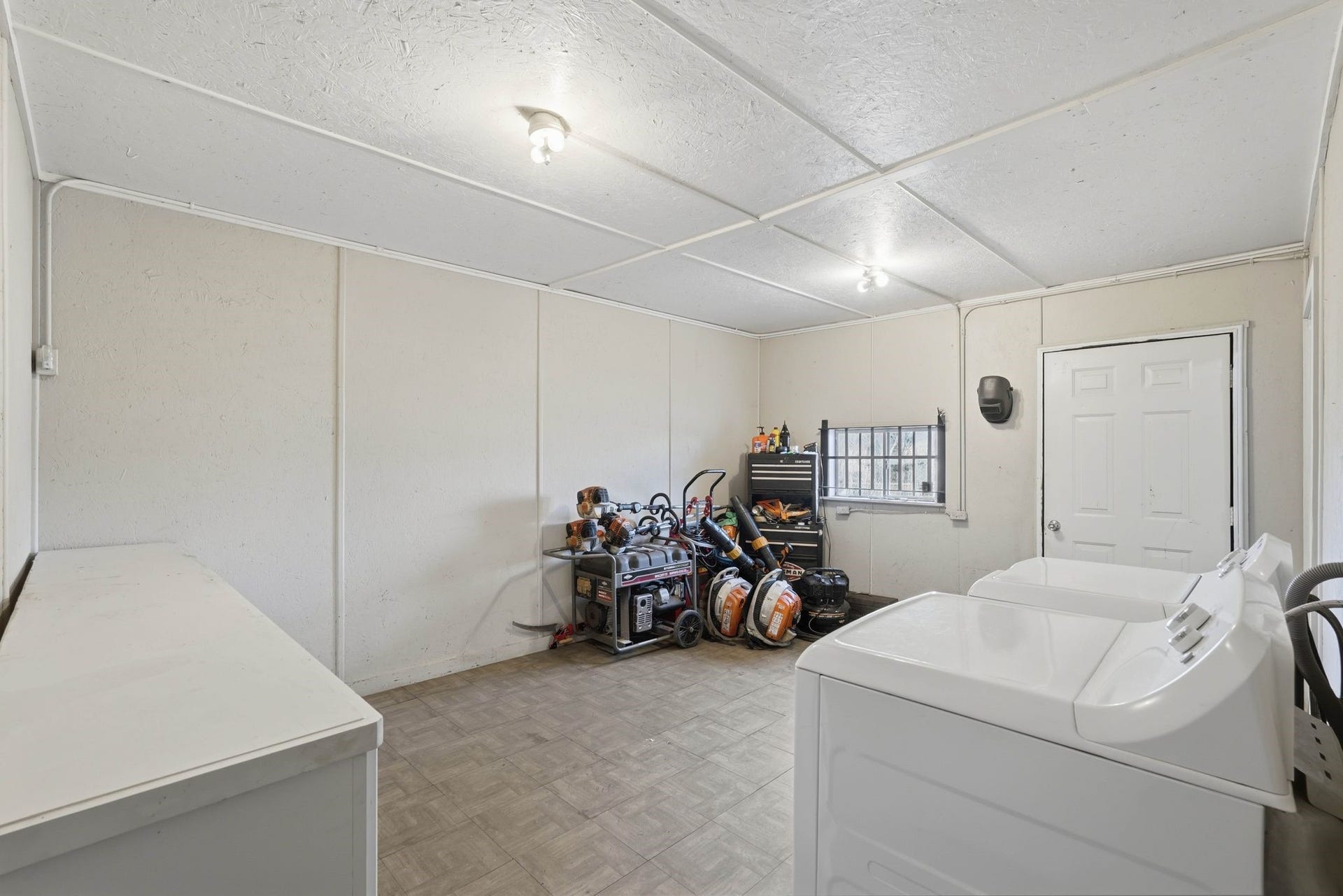 308 E Phillips Street, Conroe, TX 77301 308 E Phillips Street, Conroe, TX 77301