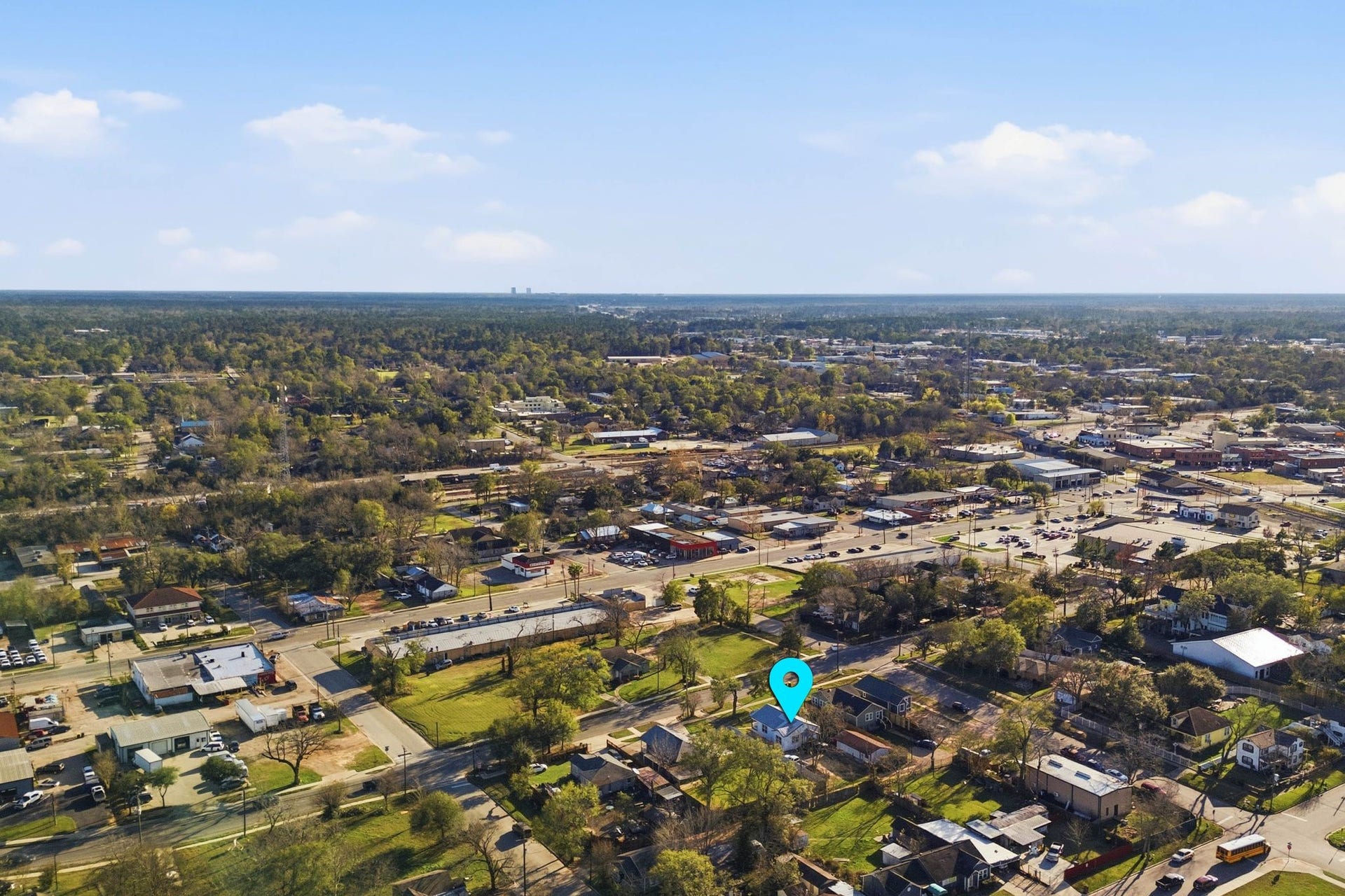 308 E Phillips Street, Conroe, TX 77301 308 E Phillips Street, Conroe, TX 77301