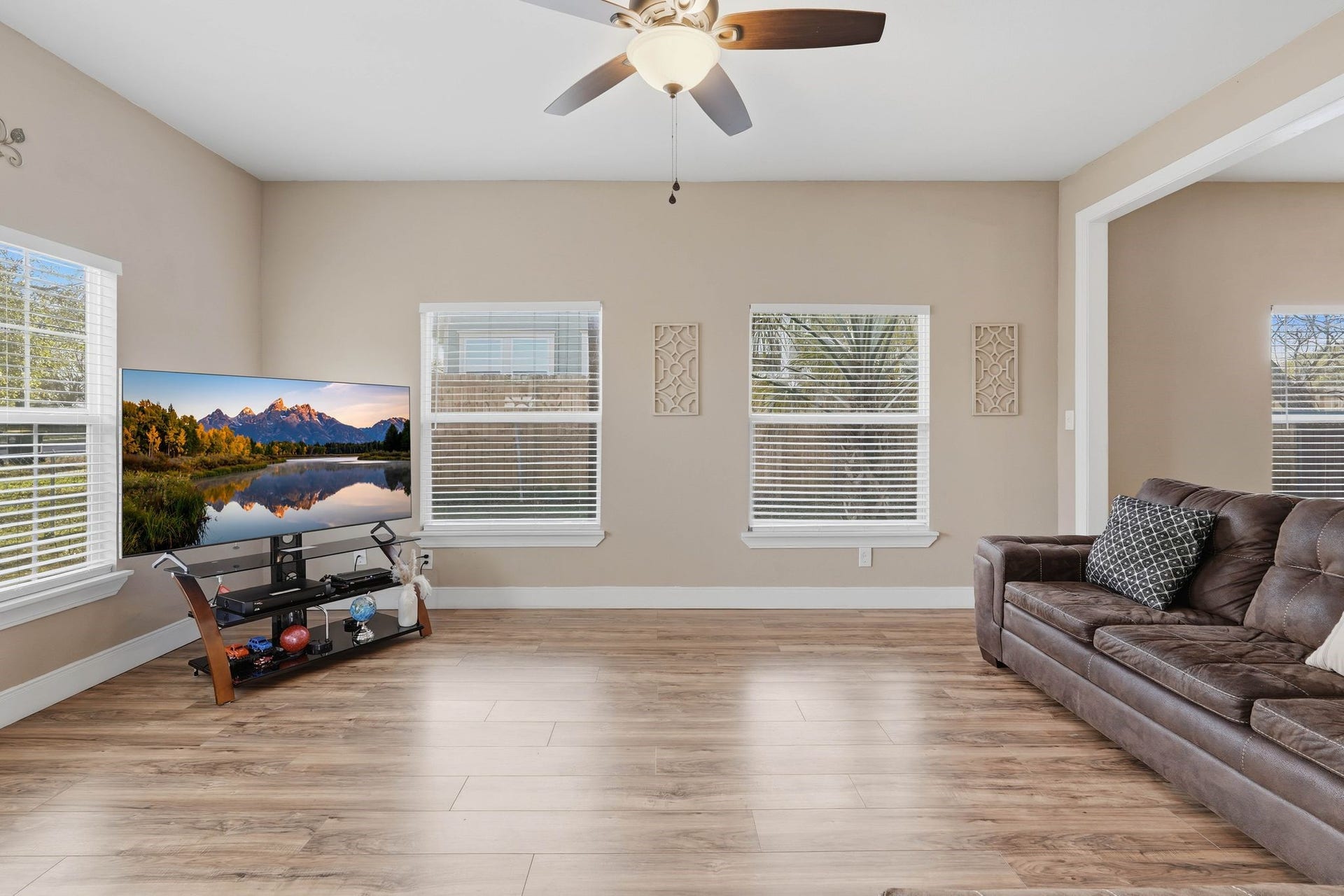 308 E Phillips Street, Conroe, TX 77301 308 E Phillips Street, Conroe, TX 77301