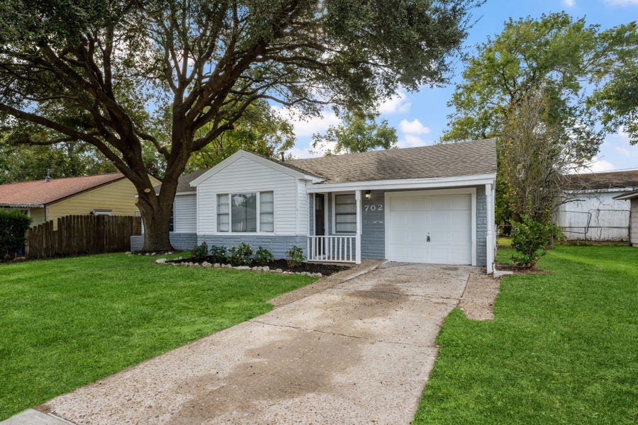 Property photo for 702 S Circle Drive, Baytown, TX