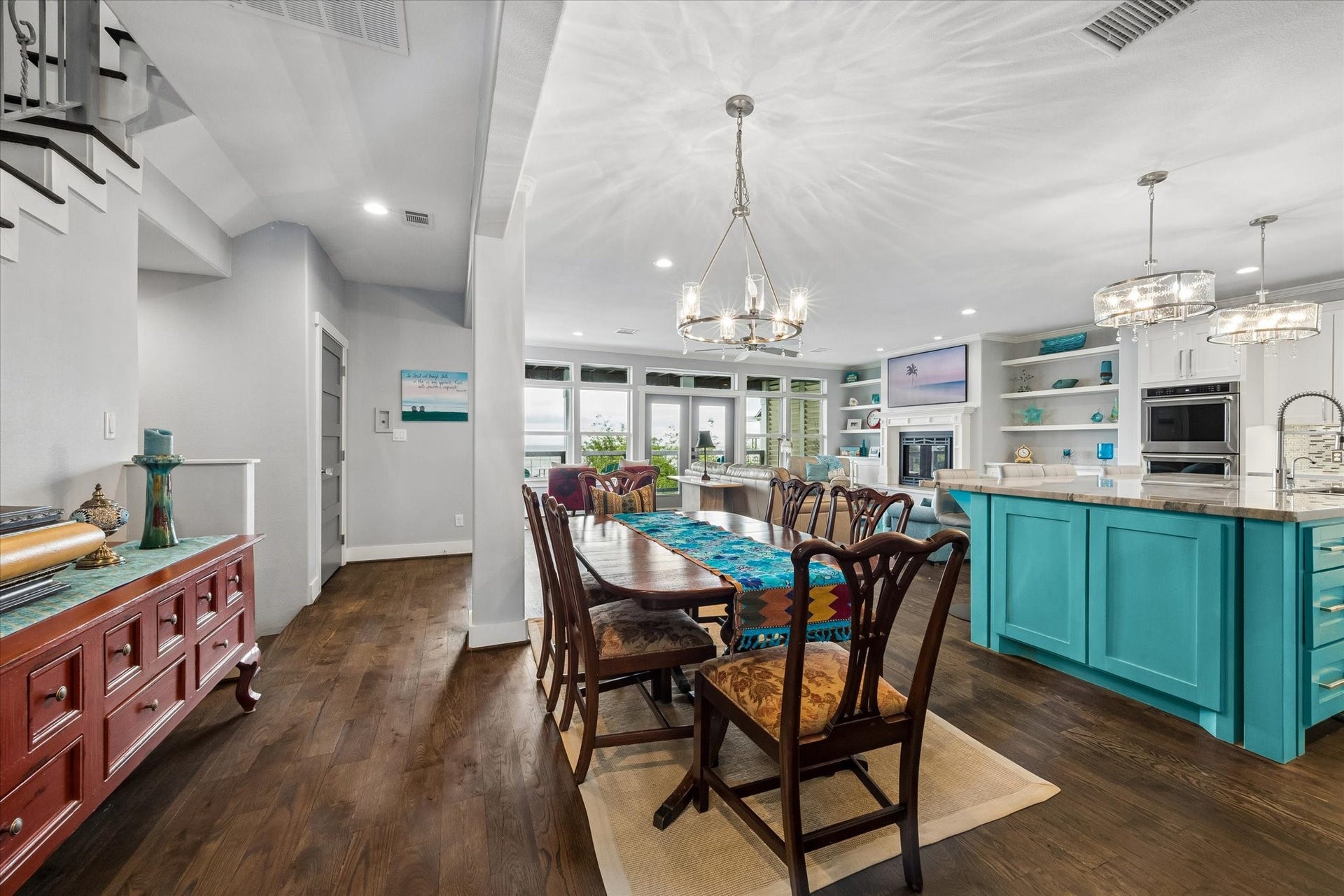 4019 Bayshore Drive Drive, Bacliff, TX 77518 Open dining area with beautiful views