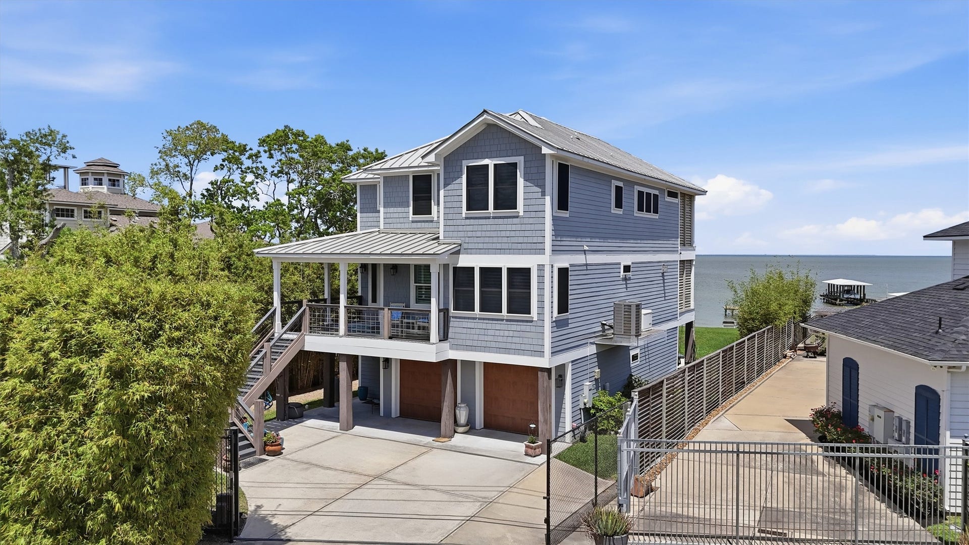 4019 Bayshore Drive Drive, Bacliff, TX 77518 Lush landscaping for privacy